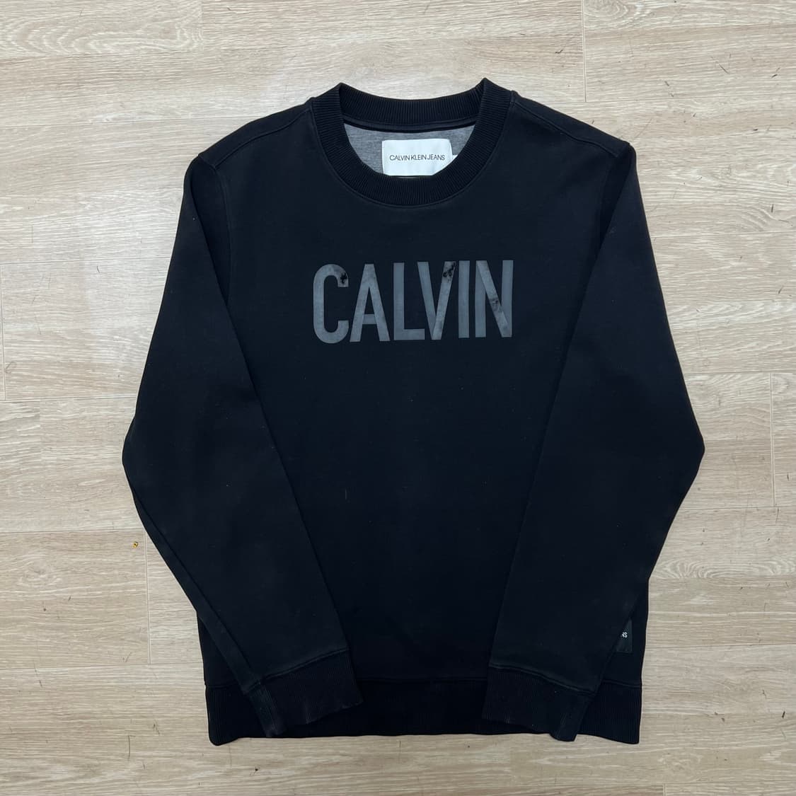 캘빈클라인 진스 빅로고 맨투맨 크루넥 티셔츠 [블랙] L/100 상품이미지1