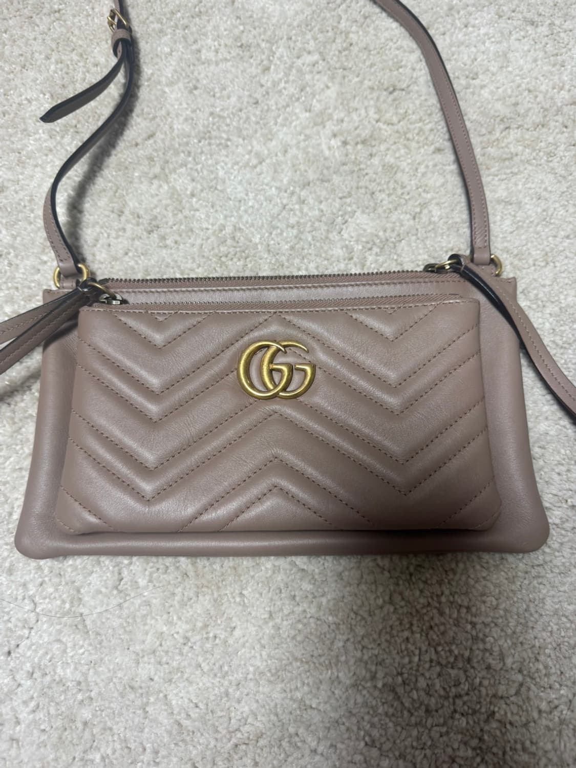 구찌 GG 마몽 마틀라세 미니 숄더백 베이지 상품이미지3