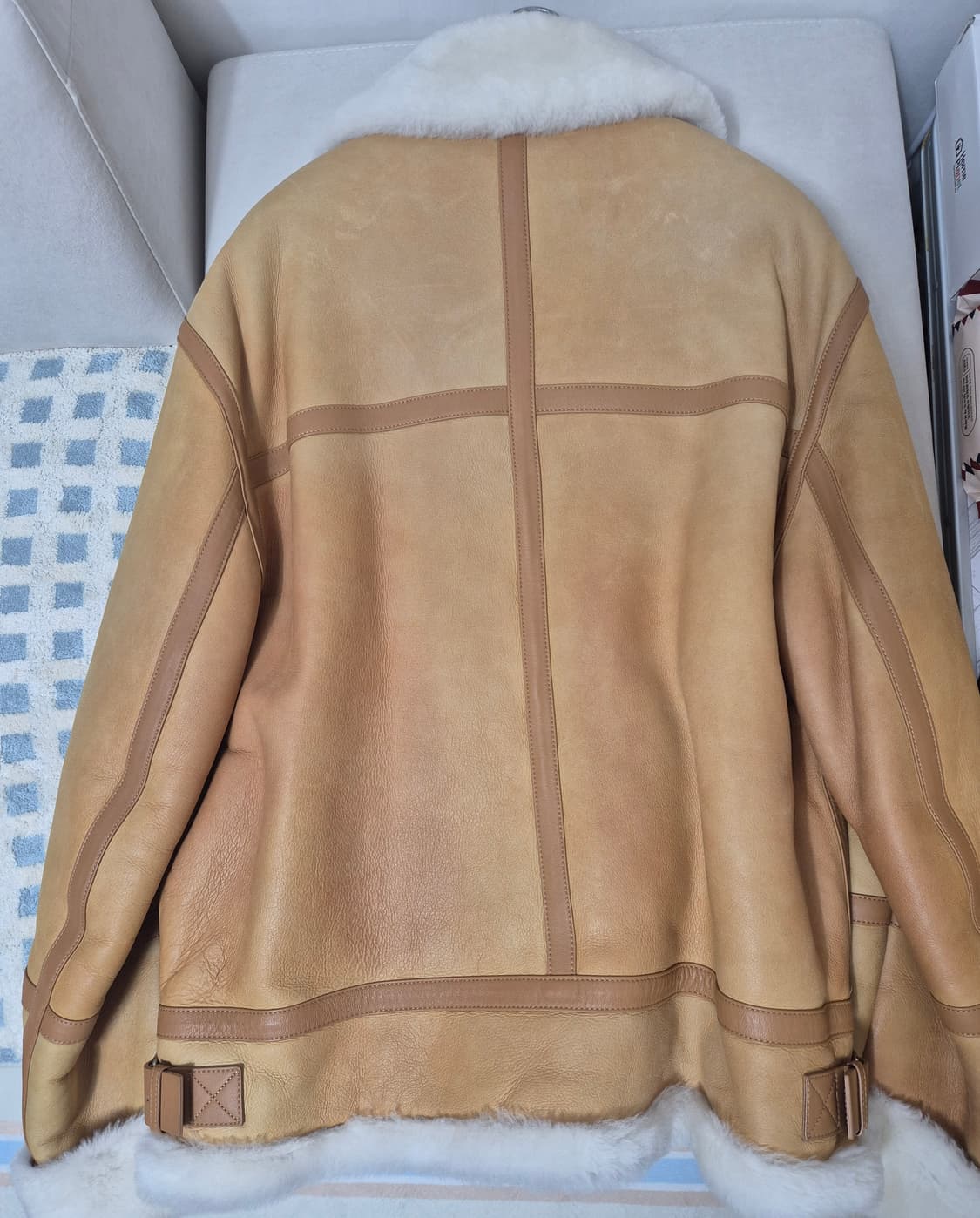 솔리드옴므 베이지무스탕 판매 상품이미지2