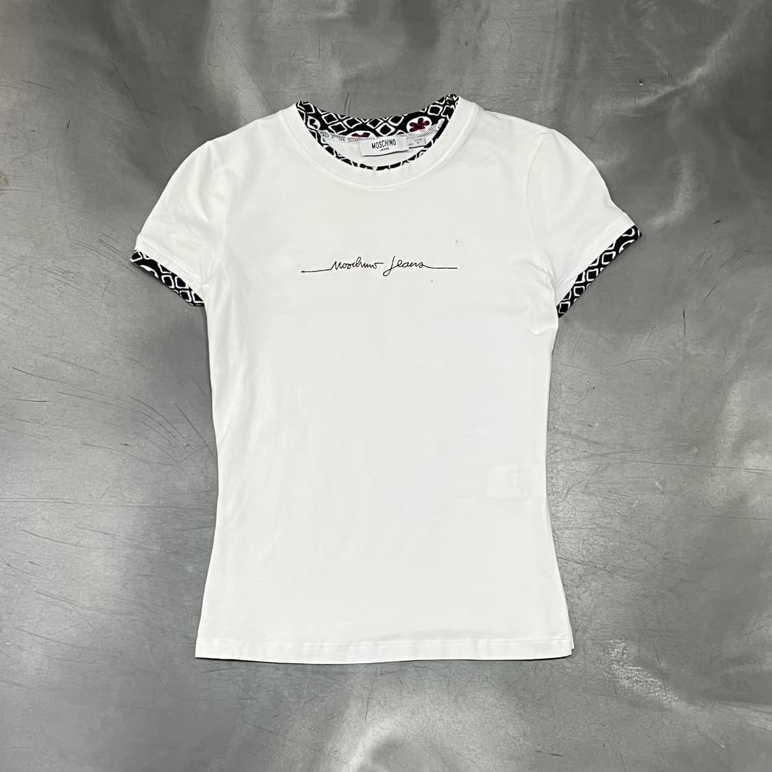  모스키노 자수로고 반팔티 y16266 상품이미지1