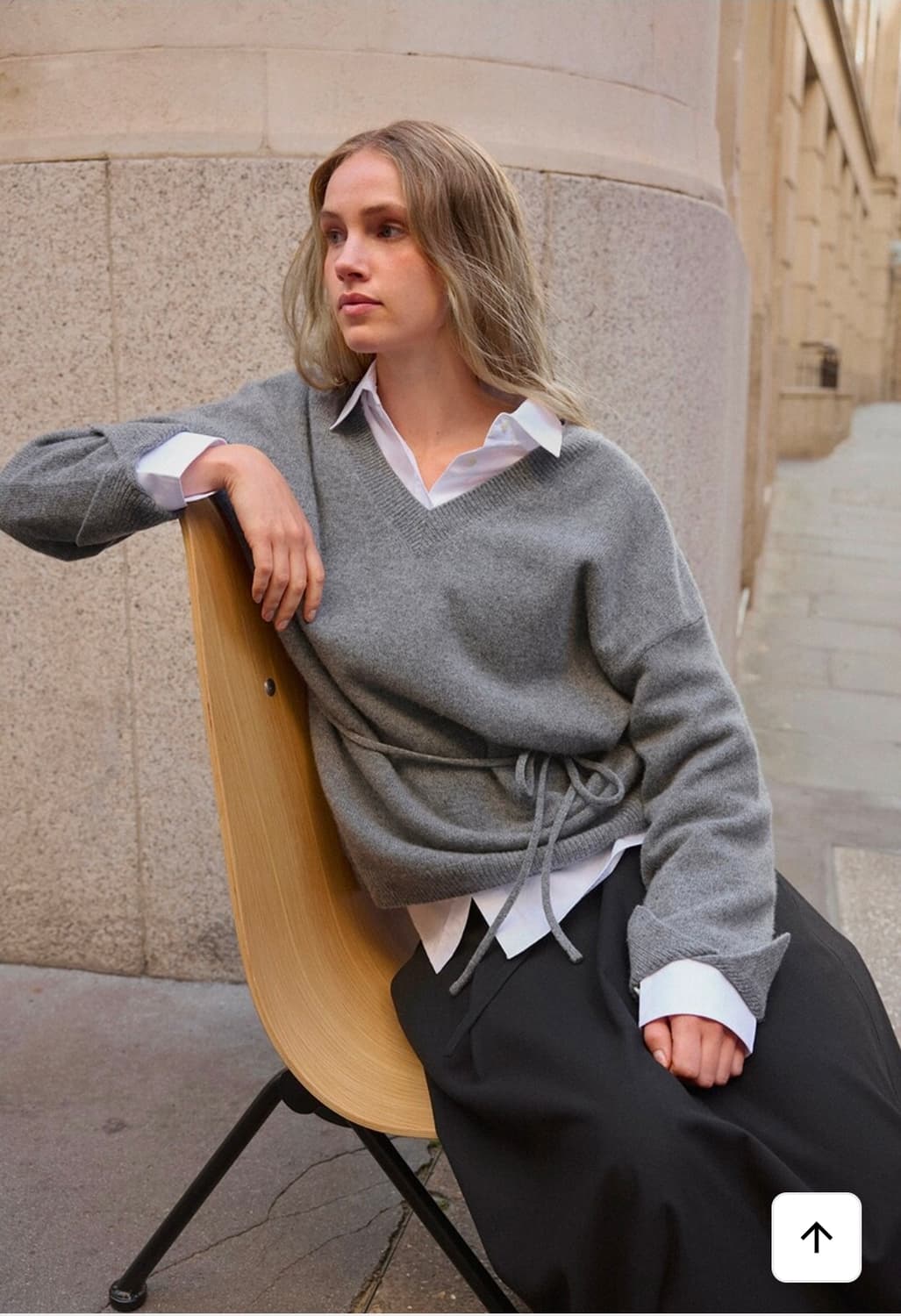 유매르 릴 메리노 브이 니트 그레이 새상품 상품이미지1