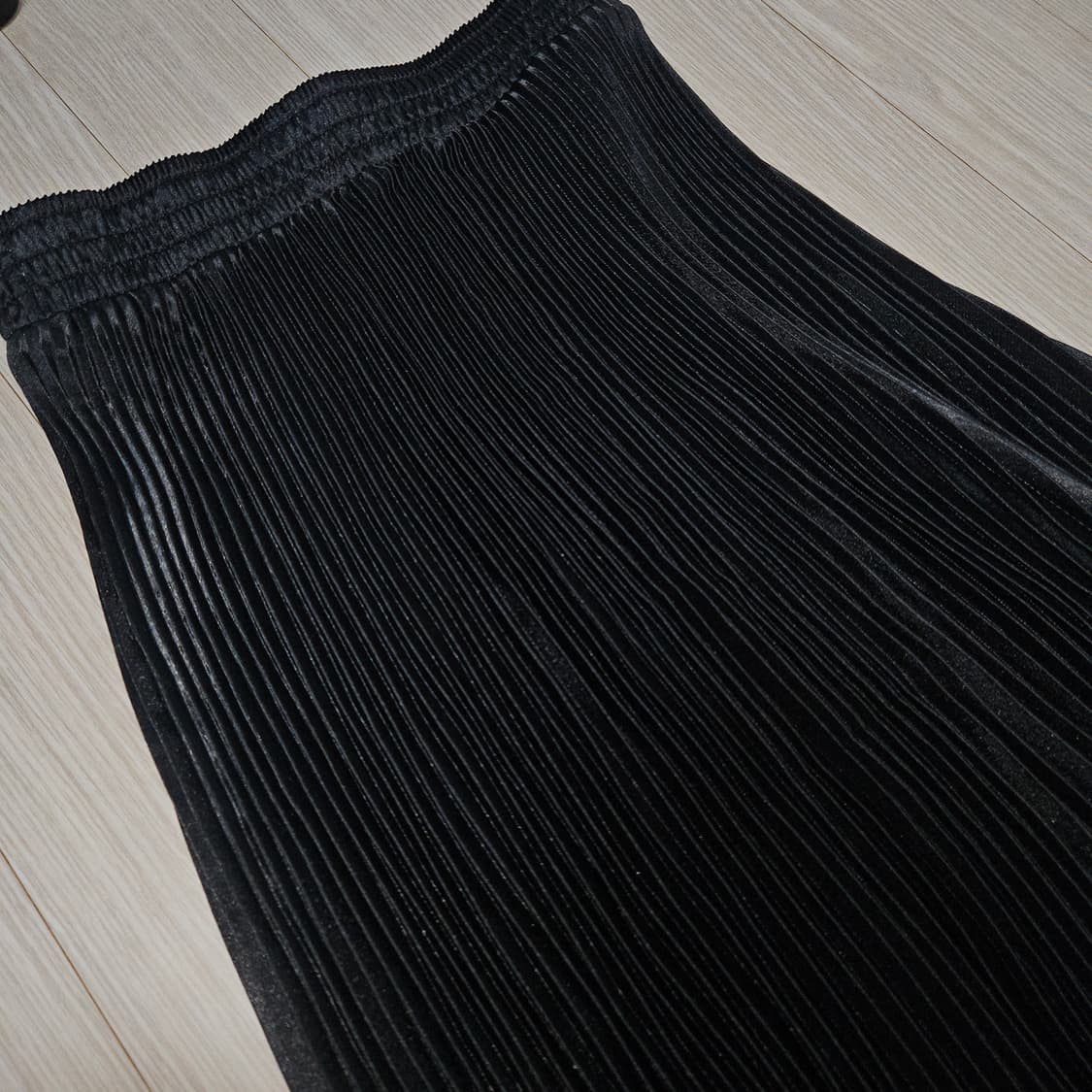 블랙 새틴st 롱 스커트 상품이미지3