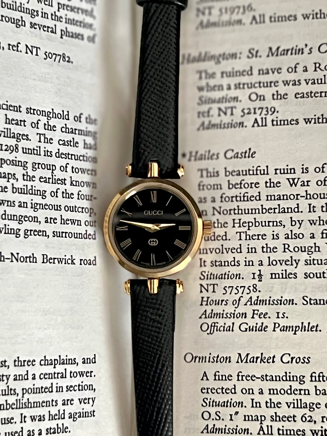 구찌 쉐리 블랙 다이얼 여성 시계   상품이미지1