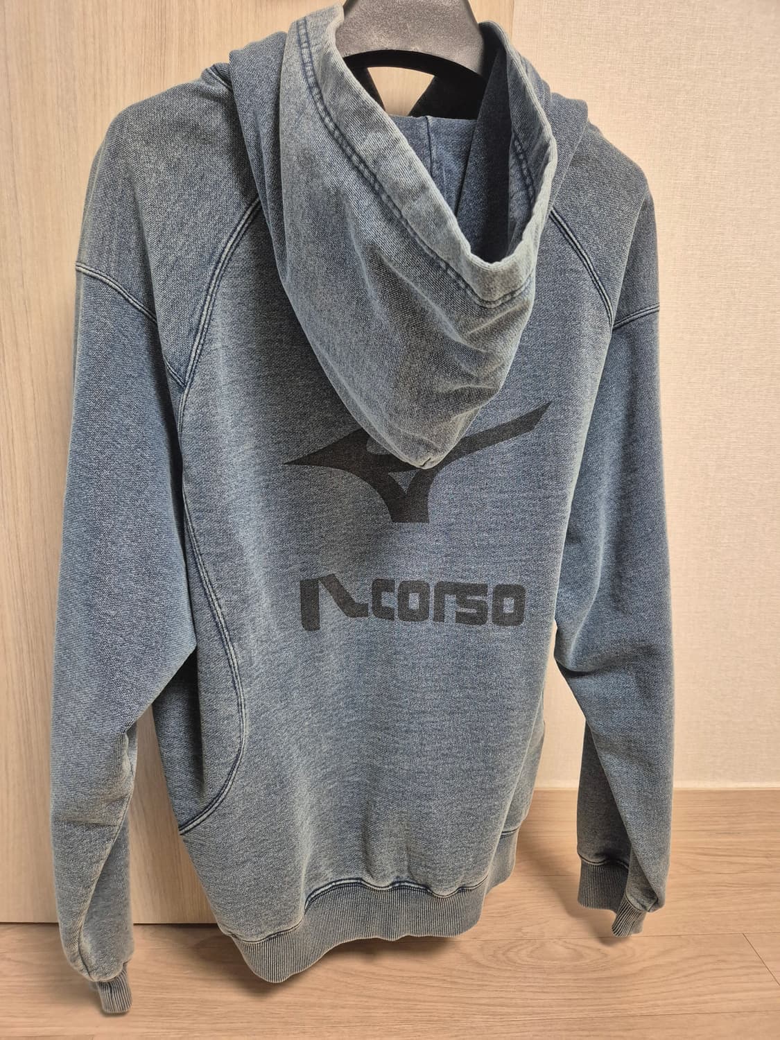 일꼬르소 미즈노 후드풀오버 상품이미지4