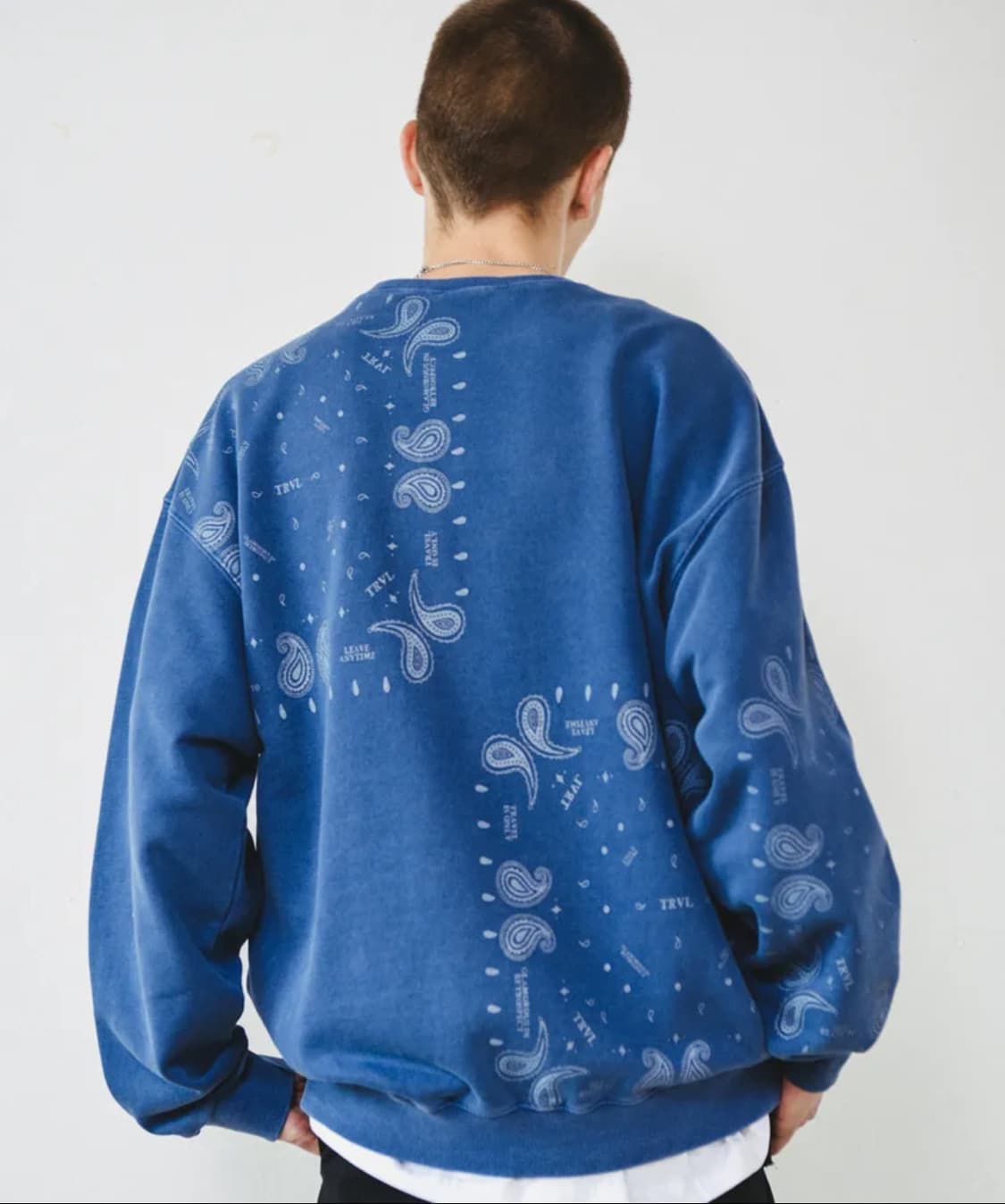 트래블 페이즐리 블루 맨투맨 티셔츠 XL 상품이미지1