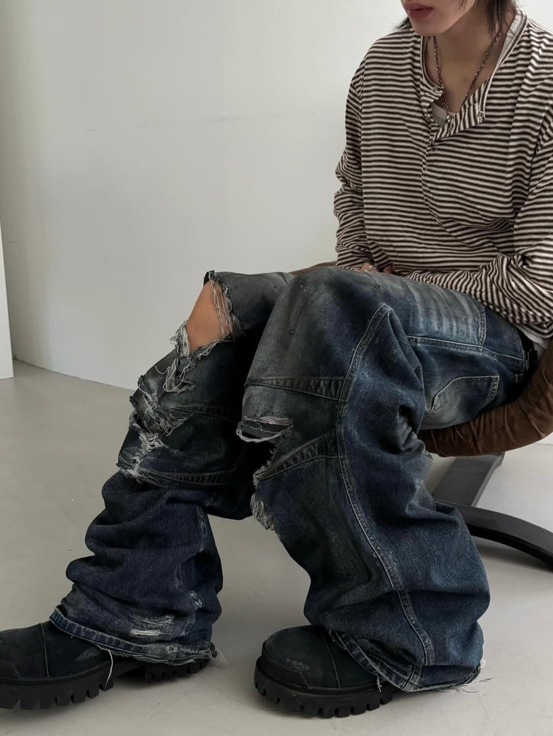 [1] 크랙로즈 디스트로이드 데님 상품이미지2