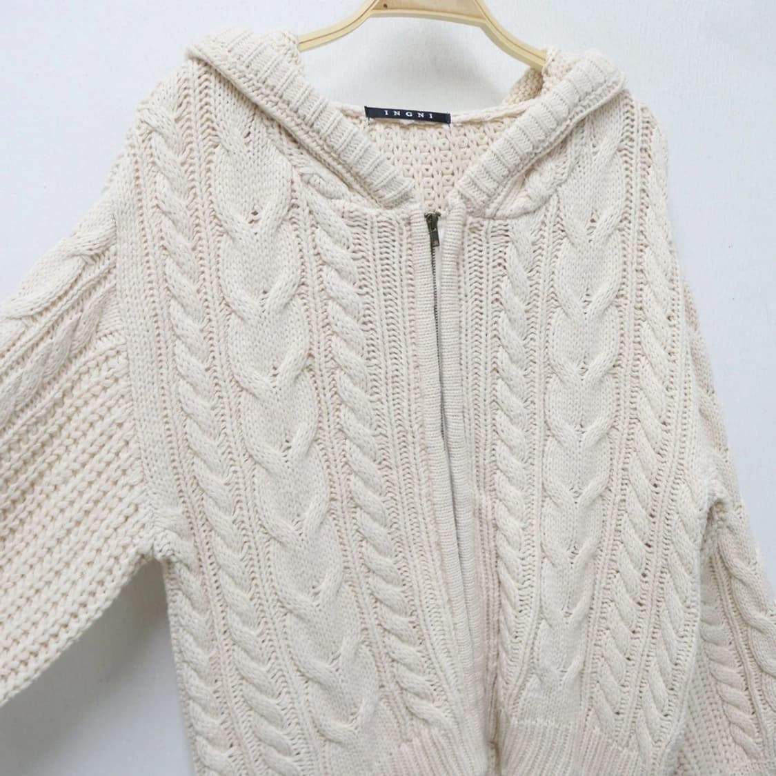 잉그니  꽈배기 후드 니트 집업 62286 상품이미지6