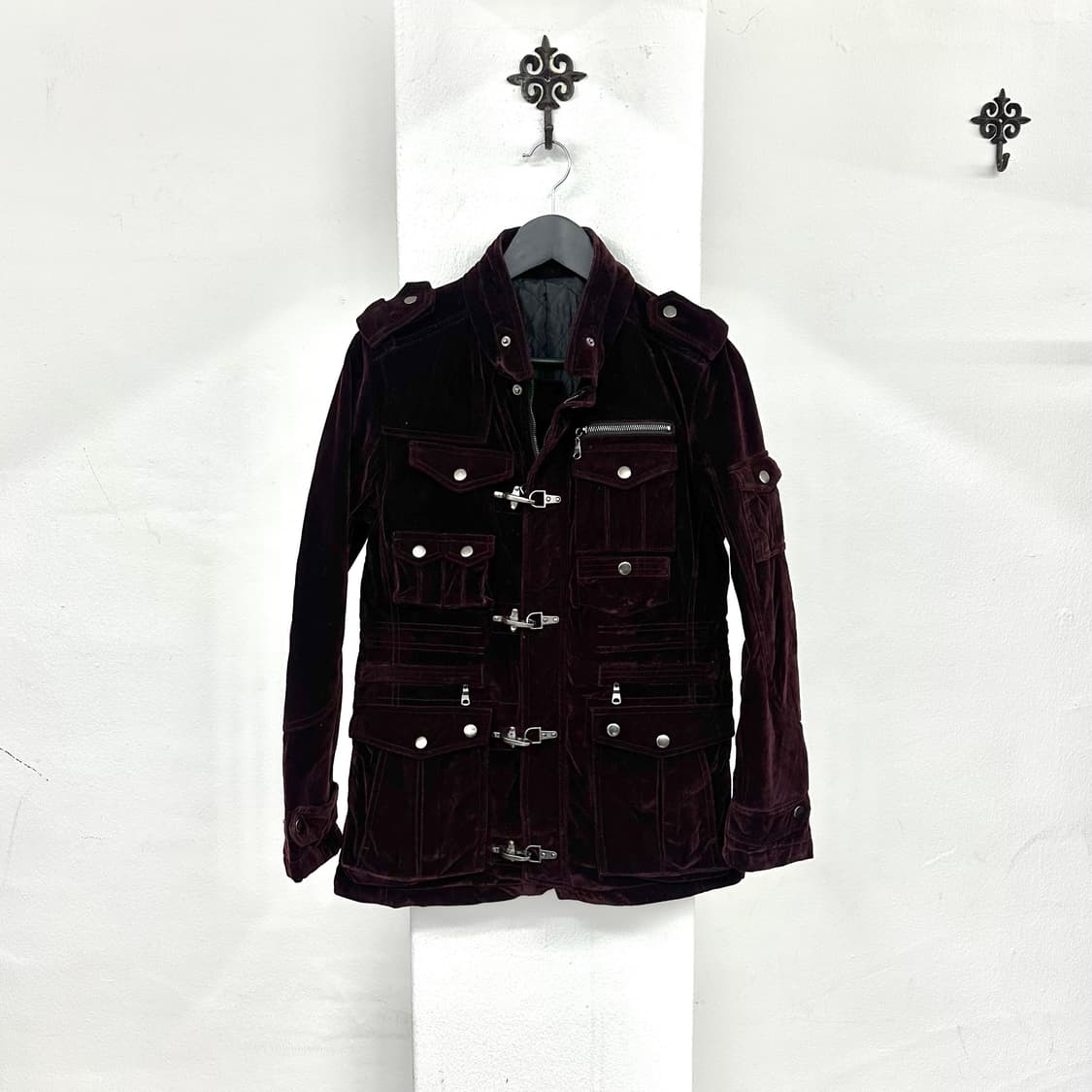 Semantic design burgundy velvet jacket 상품이미지1
