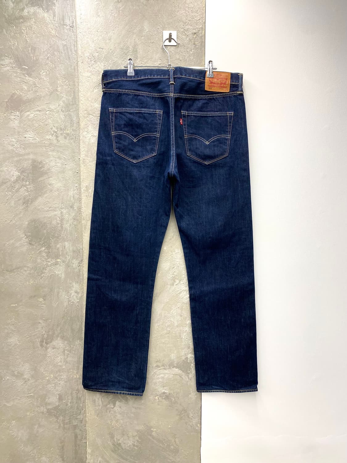 [36] Levi's 501 리바이스 레귤러 핏 데님팬츠 상품이미지1