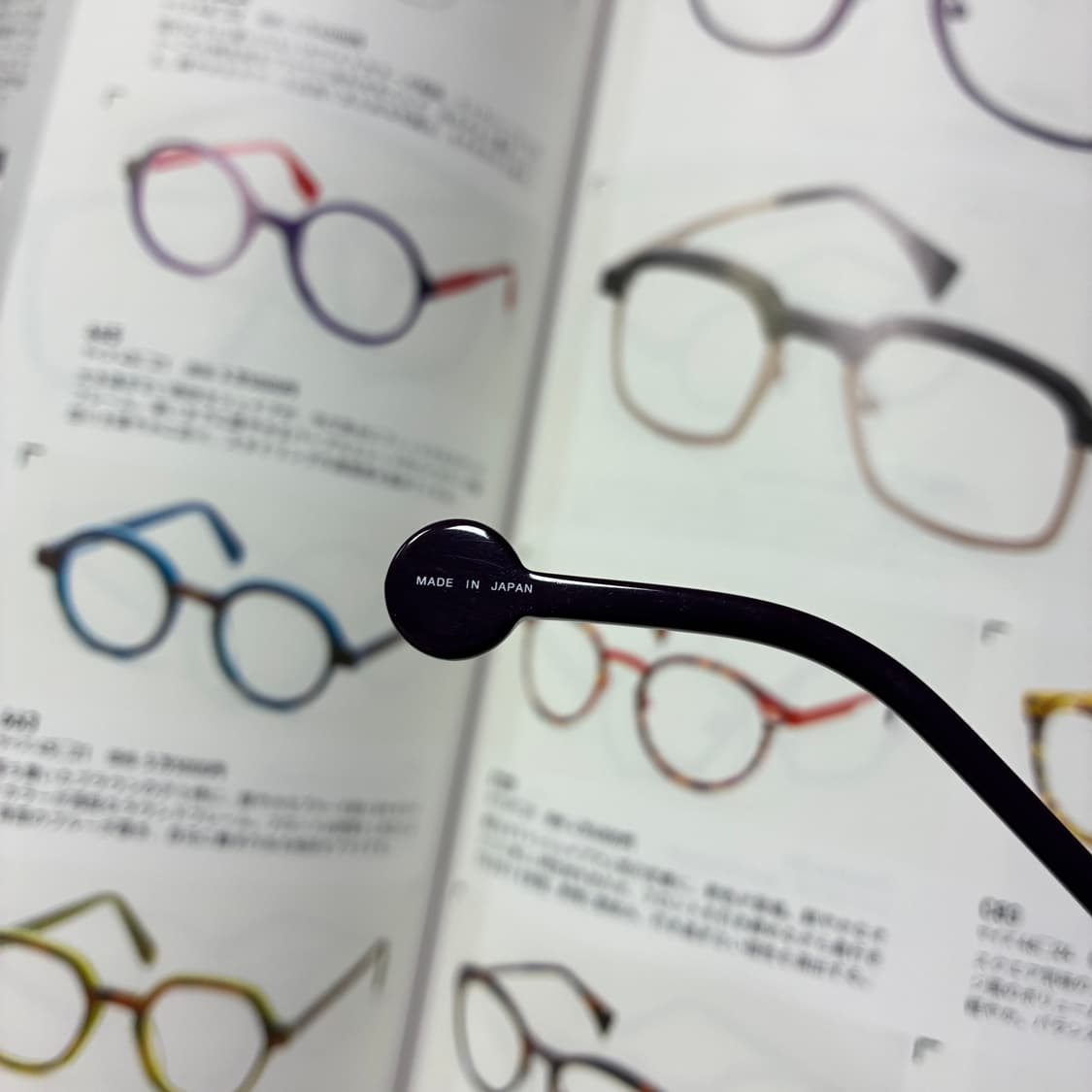 l.a. EYEWORKS 엘에이 아이웍스 원형 네이비 티타늄 안경 상품이미지7