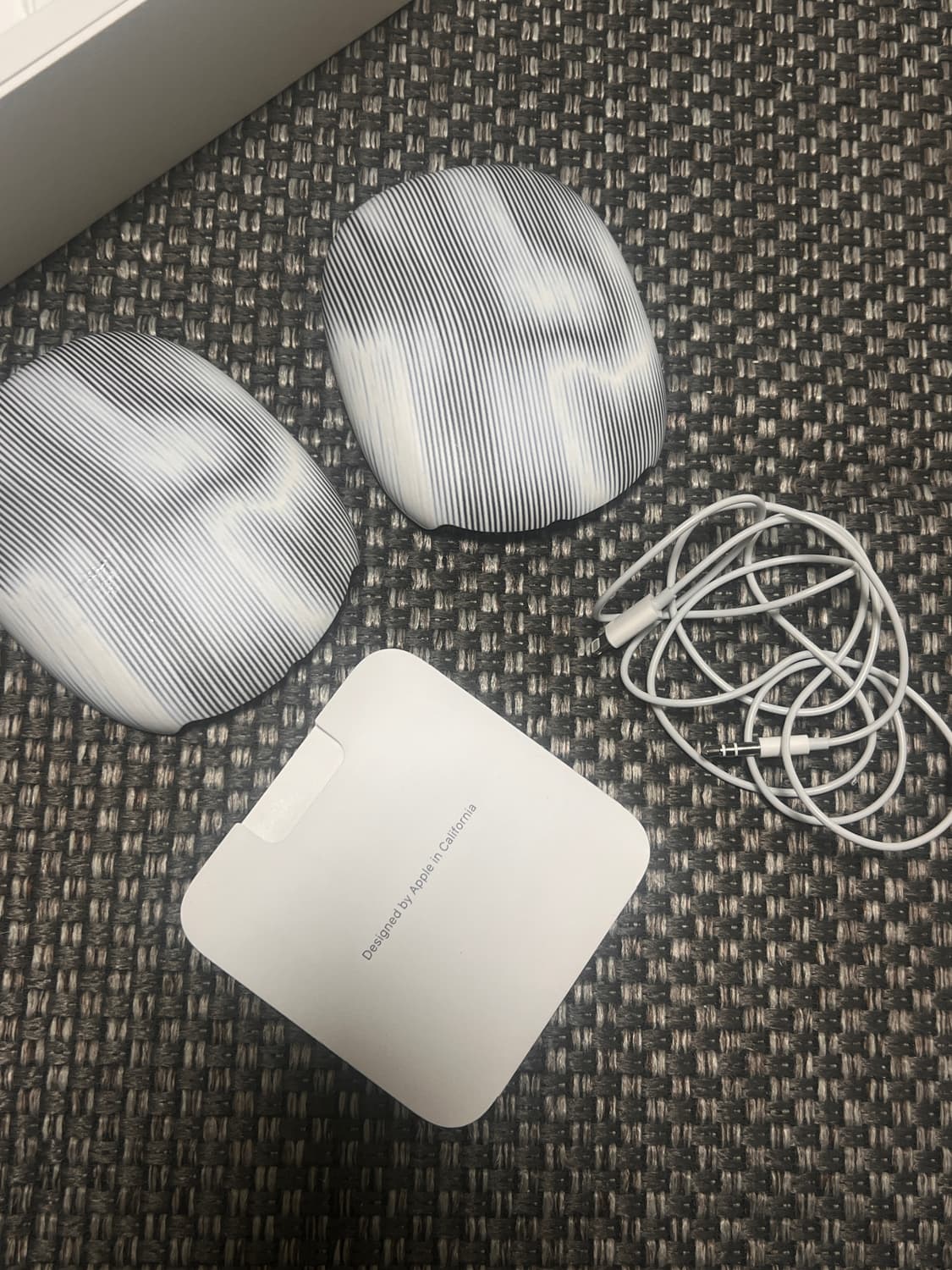 에어팟 맥스 실버  상품이미지10