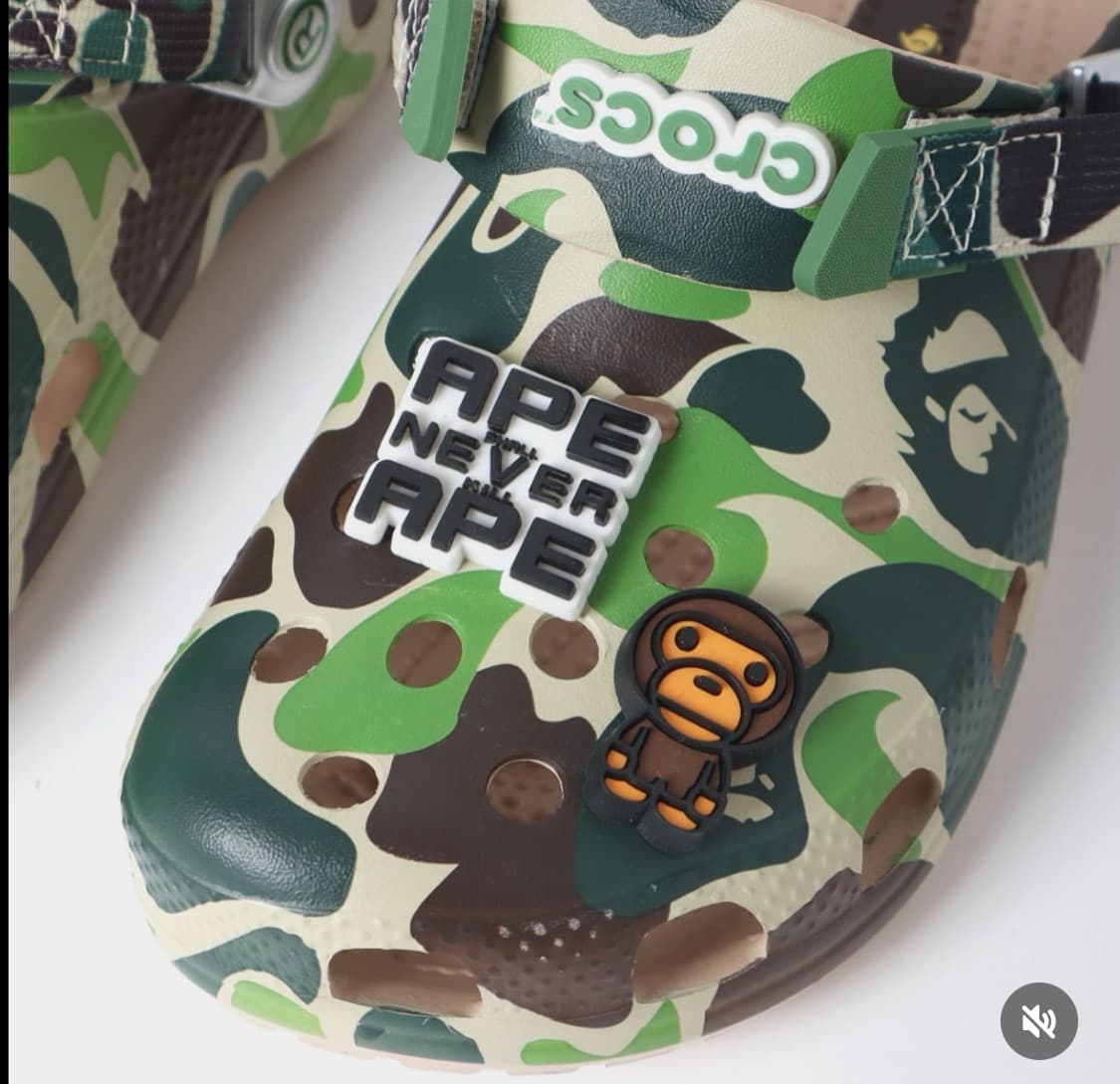 베이프x크록스 콜라보 클래식 카모 클로그 상품이미지6