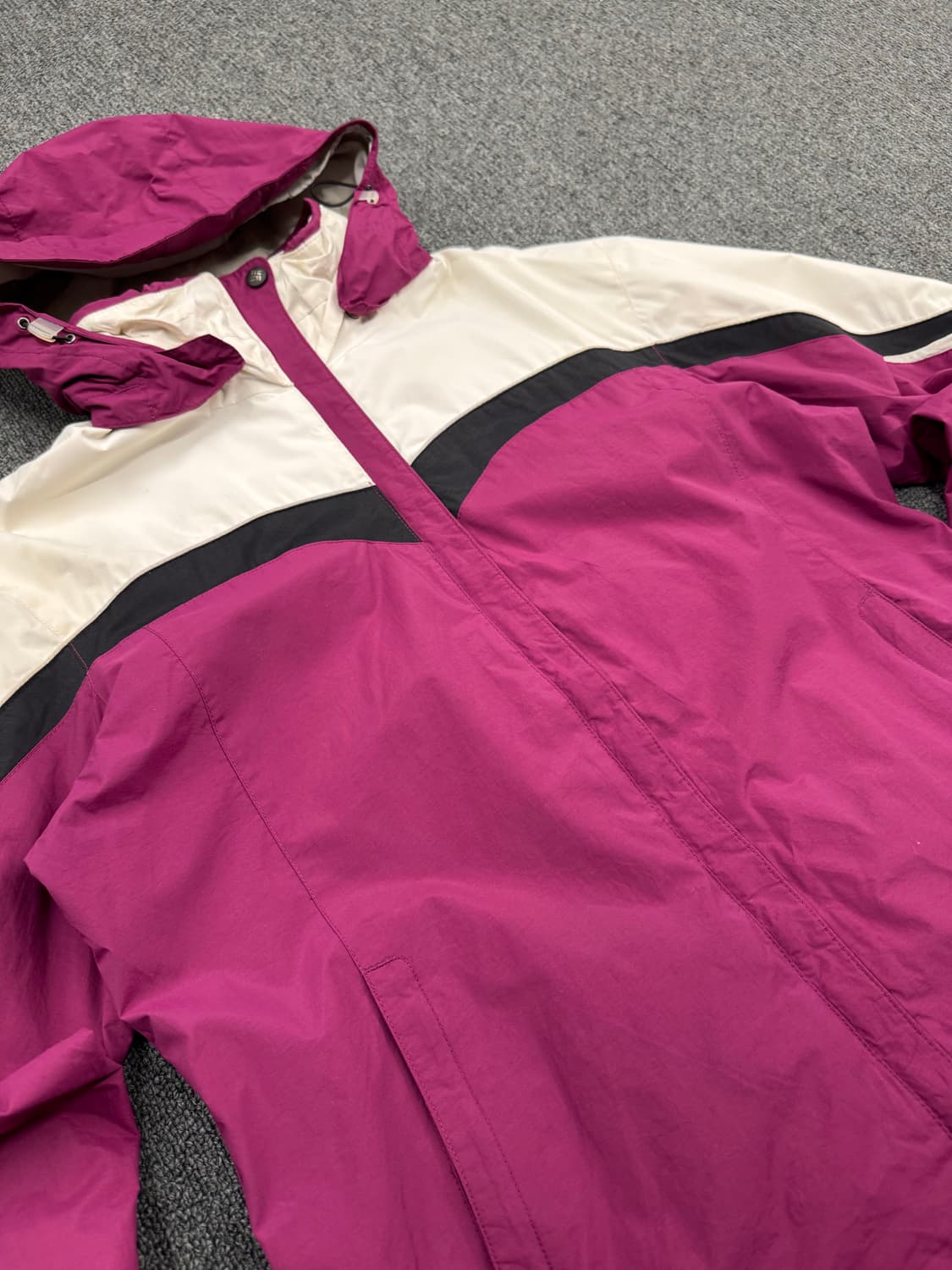 콜롬비아 빈티지 여성 올드스쿨  바람막이 상품이미지4