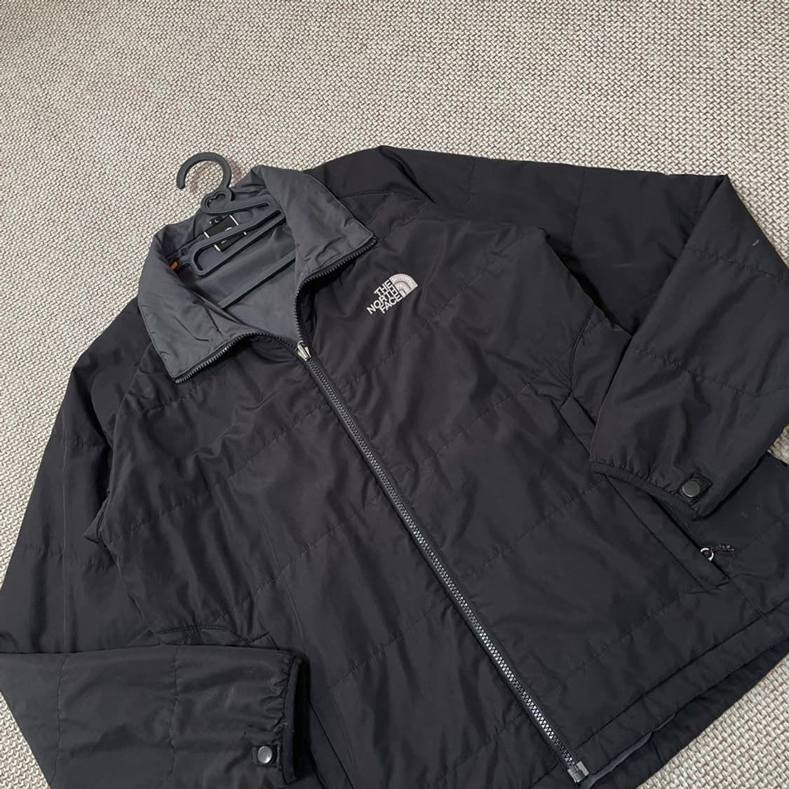 노스페이스. 경량패딩. 6567 상품이미지2