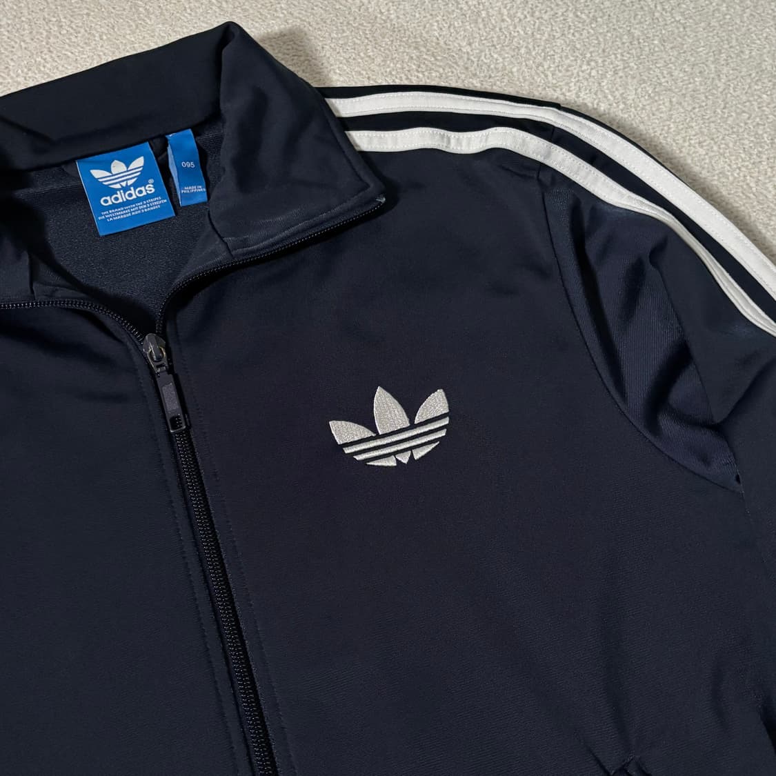 아디다스 구파이어버드 네이비 남흰 져지 상품이미지2