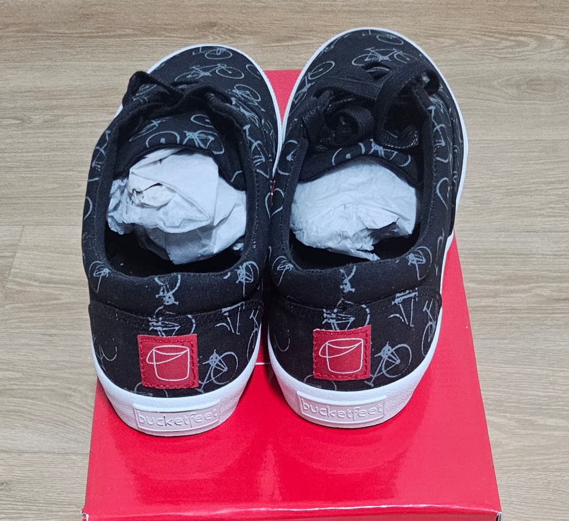 디자이너 신발 남성스니커즈 새상품 미개봉 260 상품이미지3