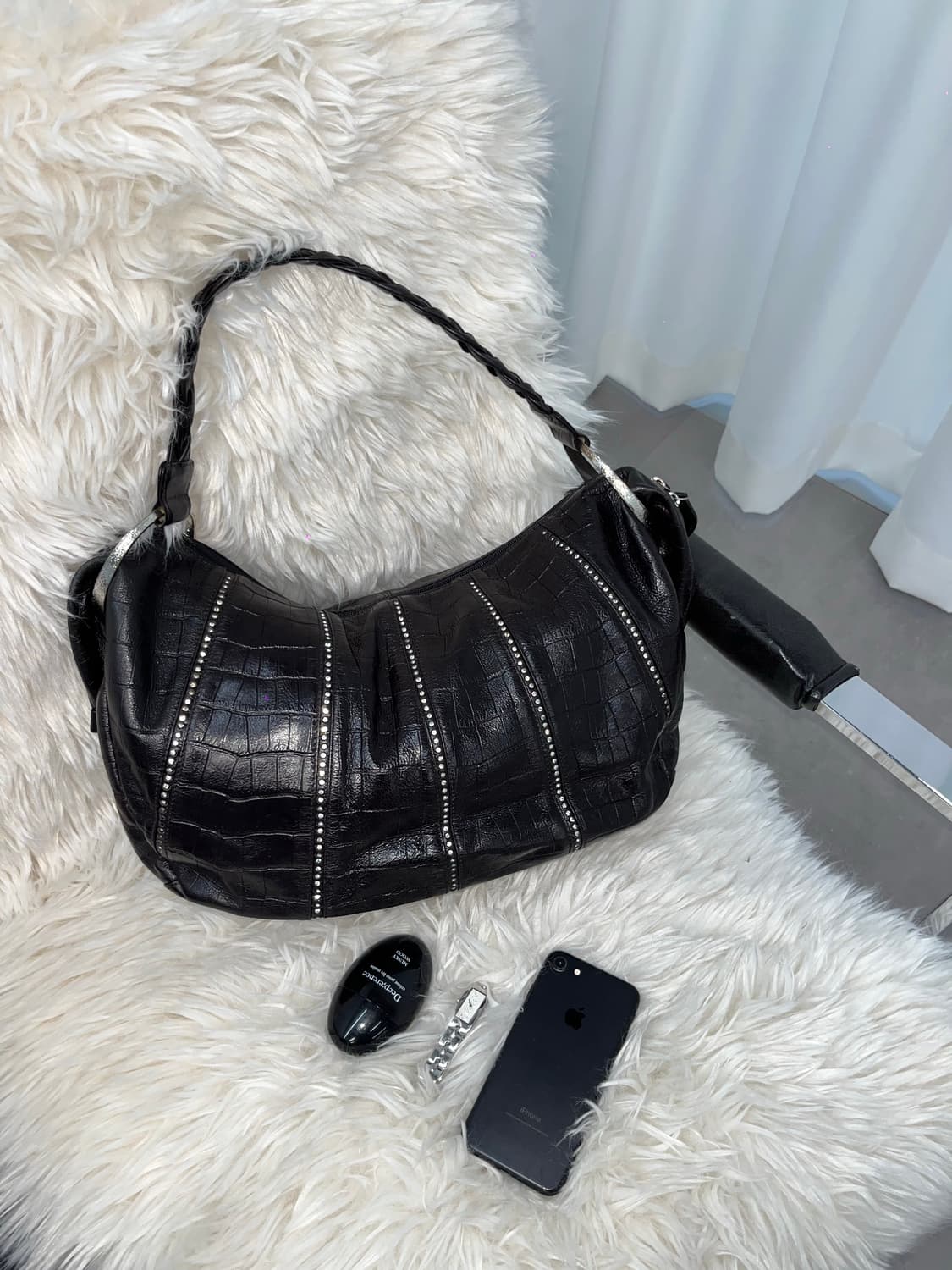 Vincis bench Shoulder bag 상품이미지1