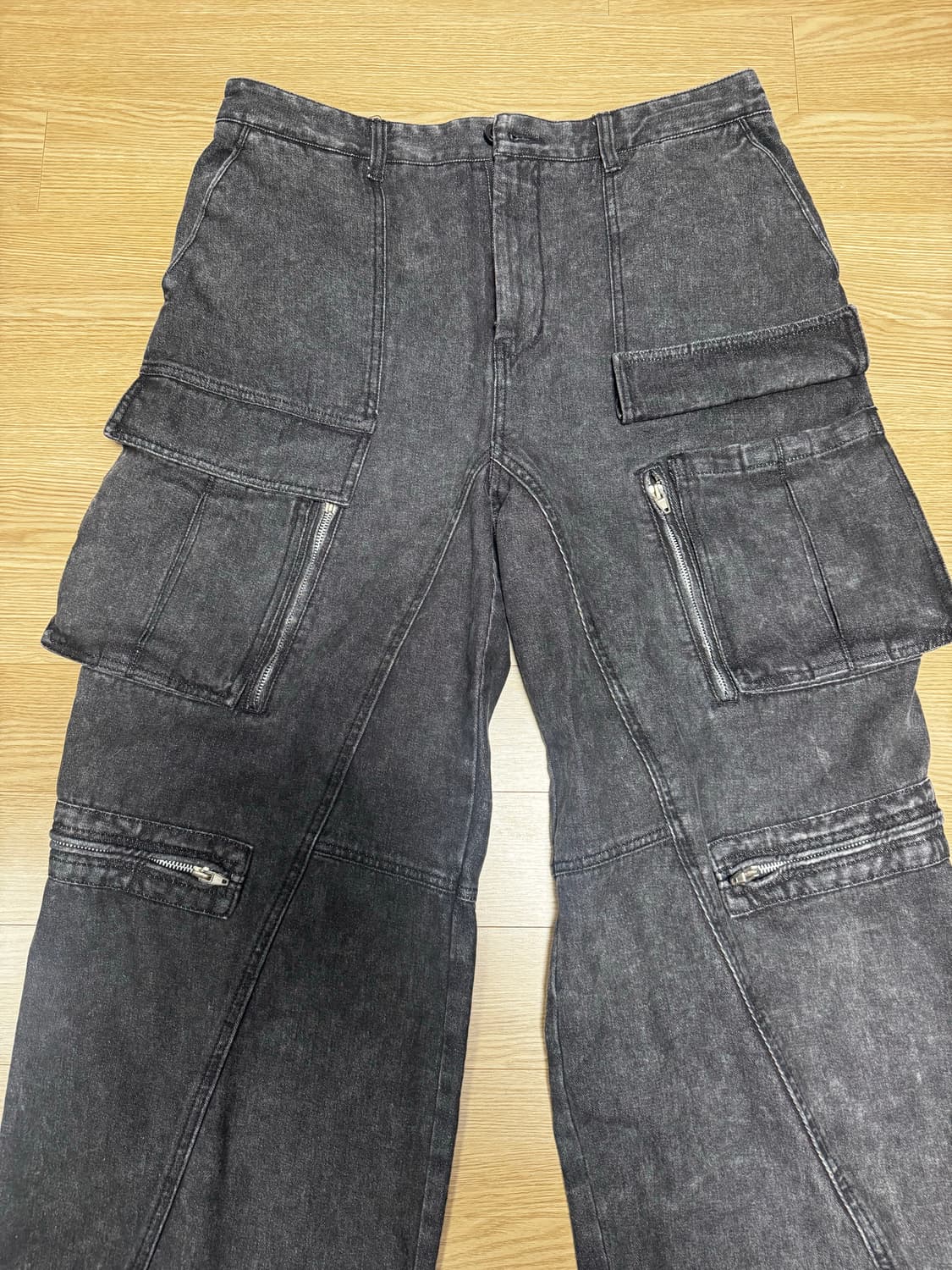 23FW 준지 데님 지퍼 디테일 와이드 팬츠 블랙 50 상품이미지2