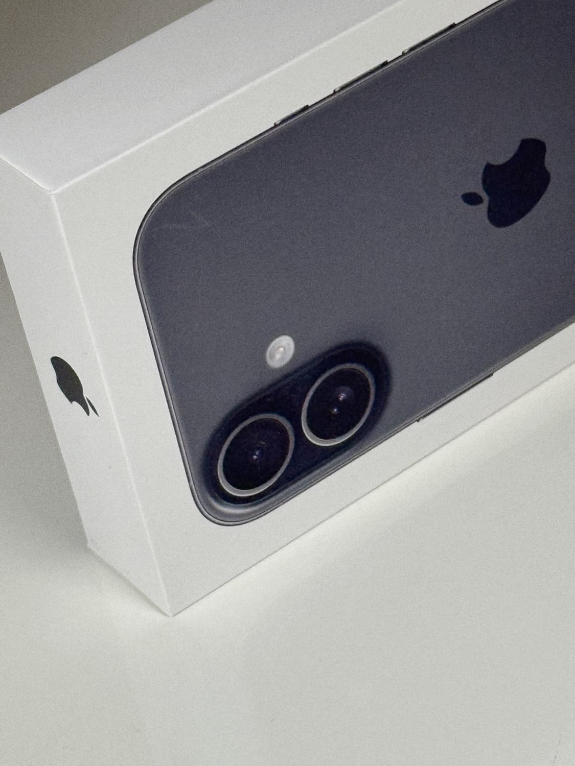 미개봉 / 애플 아이폰17 256기가 블랙 iPhone17 상품이미지2