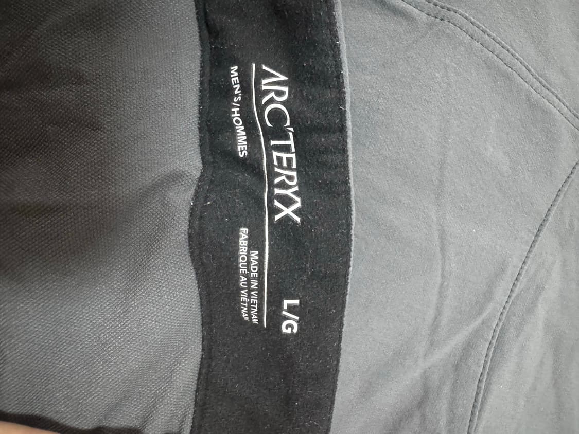 아크테릭스 감마 팬츠 LT 그레이 팝니다 상품이미지4