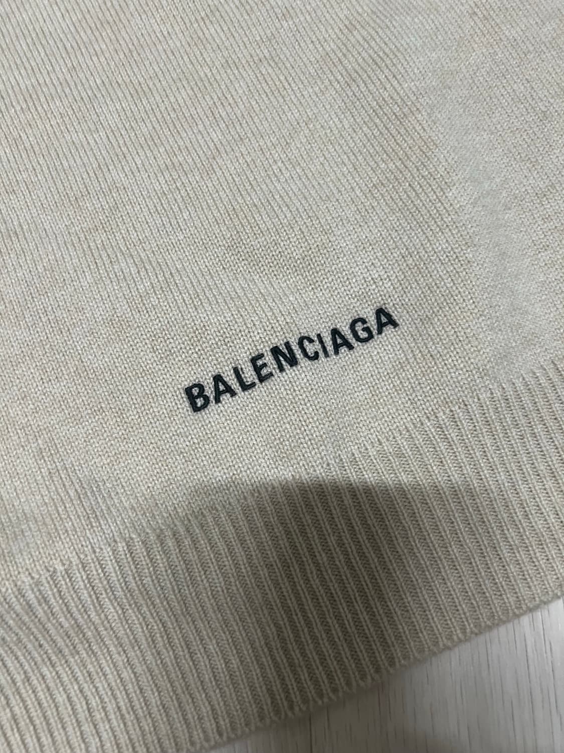 발렌시아가 캐시미어 니트 상품이미지4