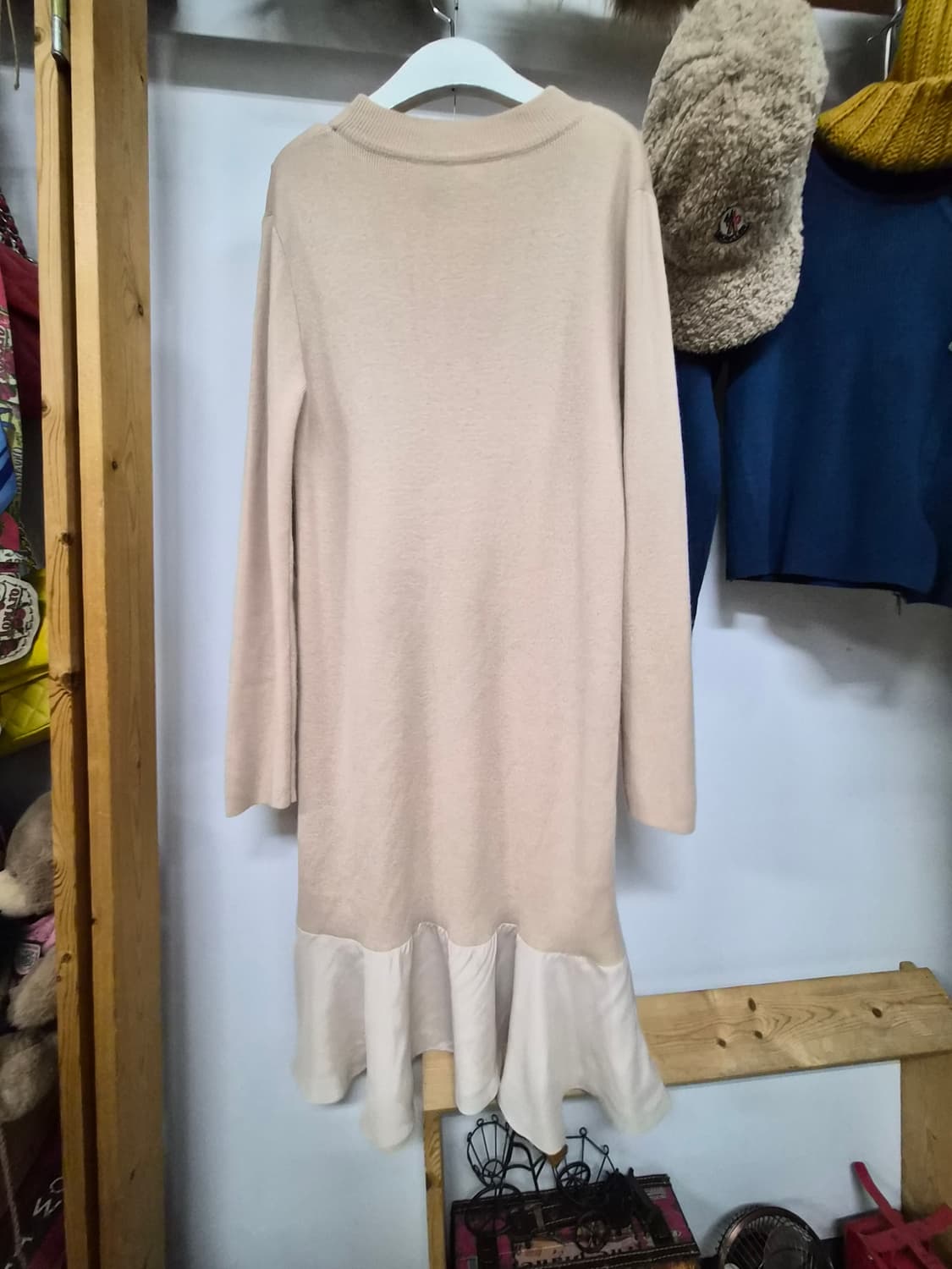 수입 울 캐시미어 프릴실크  니트 원피스 상품이미지4