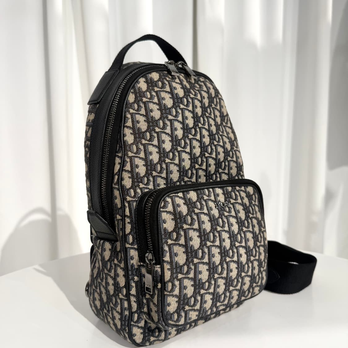 디올 오블리크 바이커 슬링백 상품이미지4