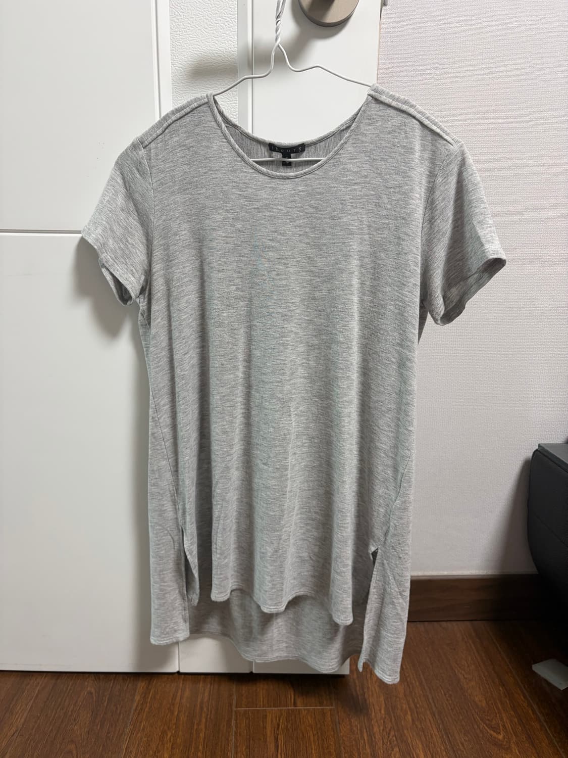 띠어리 반팔 상품이미지1