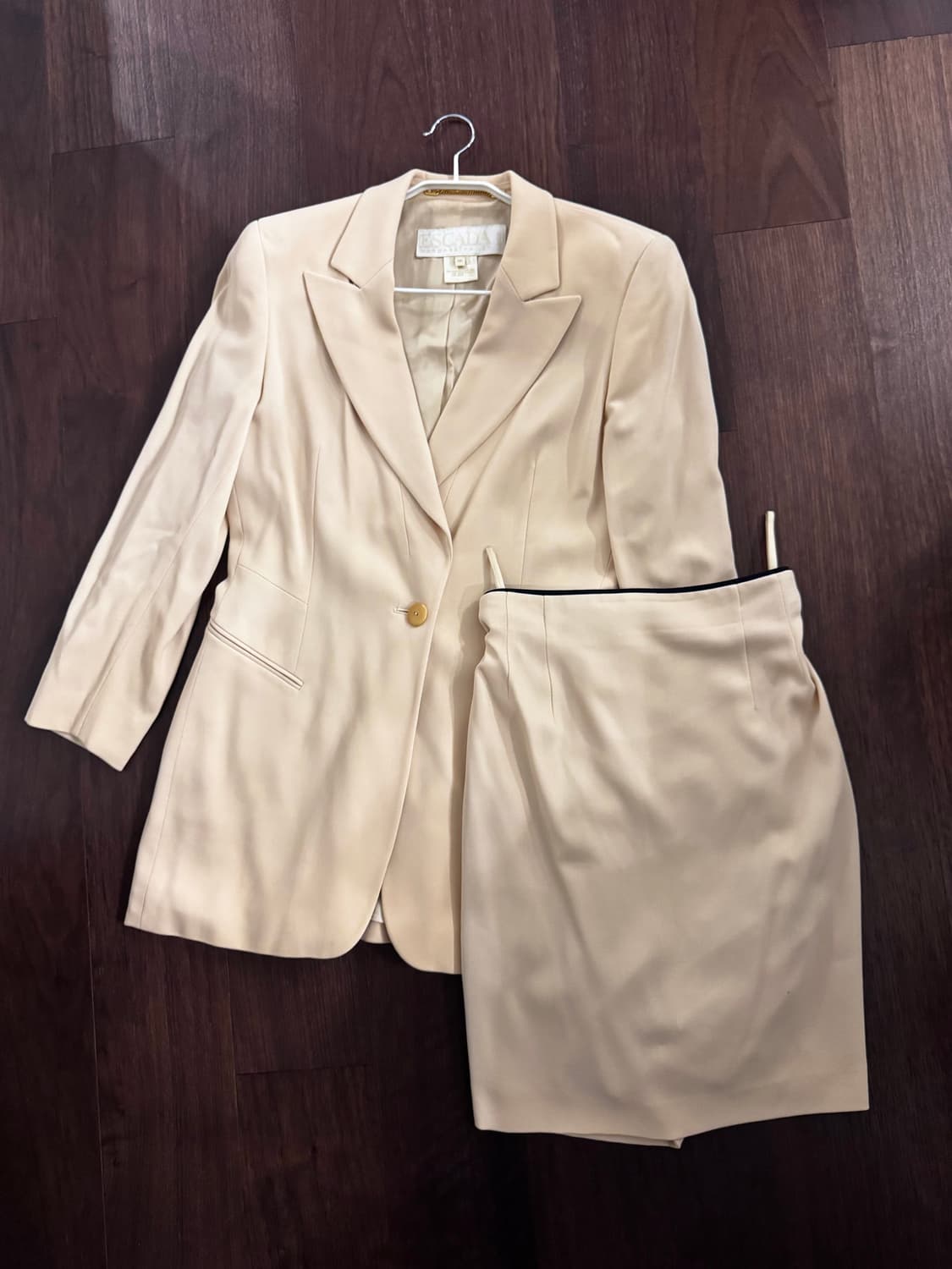 에스까다 정장 셋업 스커트 투피스 상품이미지1