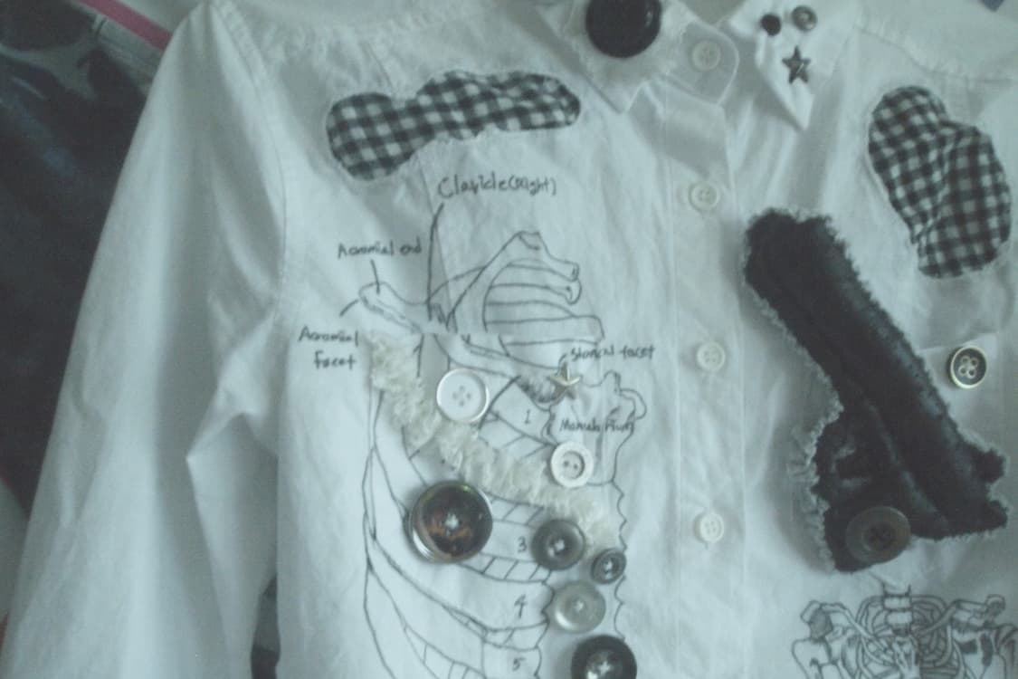 Gun brooch/Science anatomy hole shirt 상품이미지6