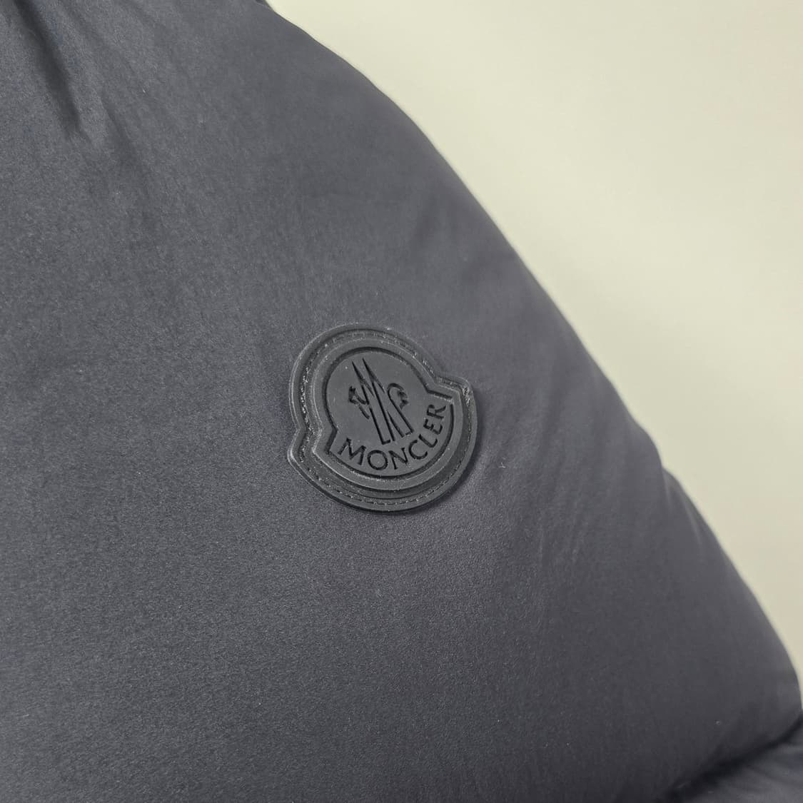 22fw 몽클레어 디엥 패딩 4사이즈 105 판매 상품이미지2