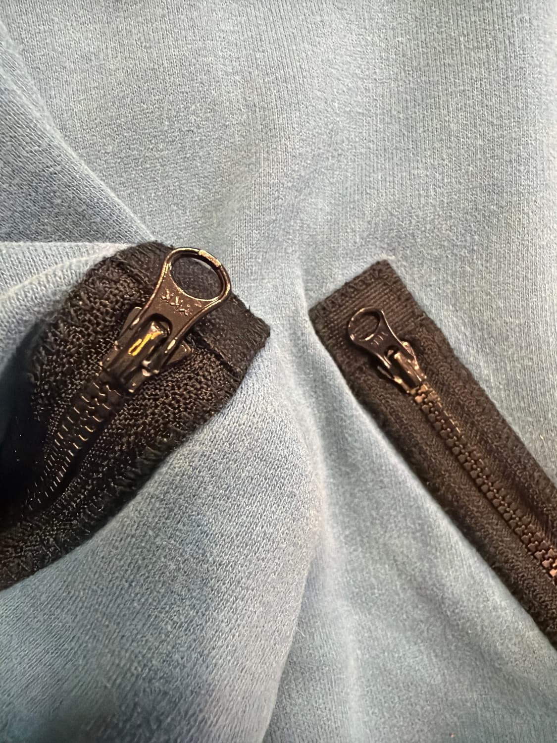 C.P. Company 키즈 렌즈 와펜 지퍼 포켓 맨투맨 상품이미지6