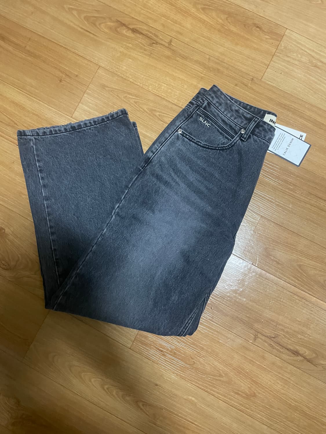 (새상품) 인사일런스 로우 웨이스트 데님 팬츠 애쉬그레이 상품이미지4