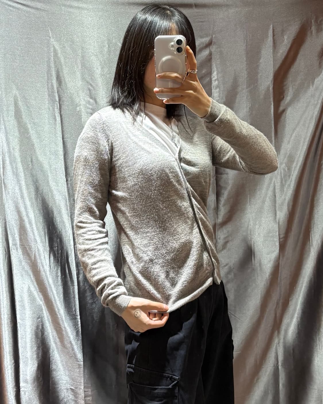 S A.P.C 아페쎄 버튼 그레이 가디건 상품이미지1