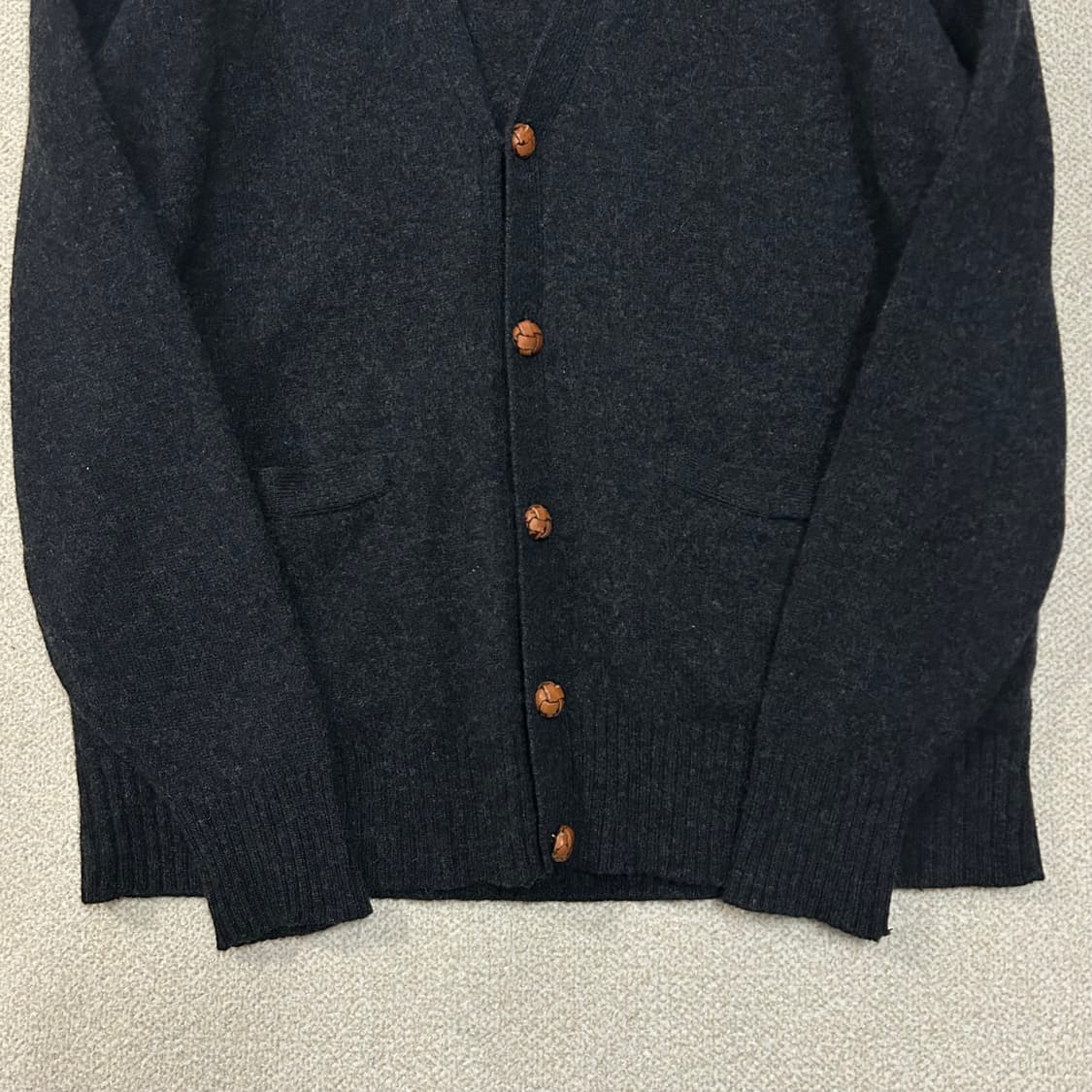 (XL) 제이프레스 블랙 브이넥 가디건 상품이미지4