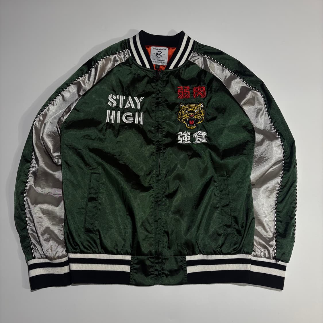 하이컬처 타이거 자수 그린 스카쟌 점퍼 상품이미지1