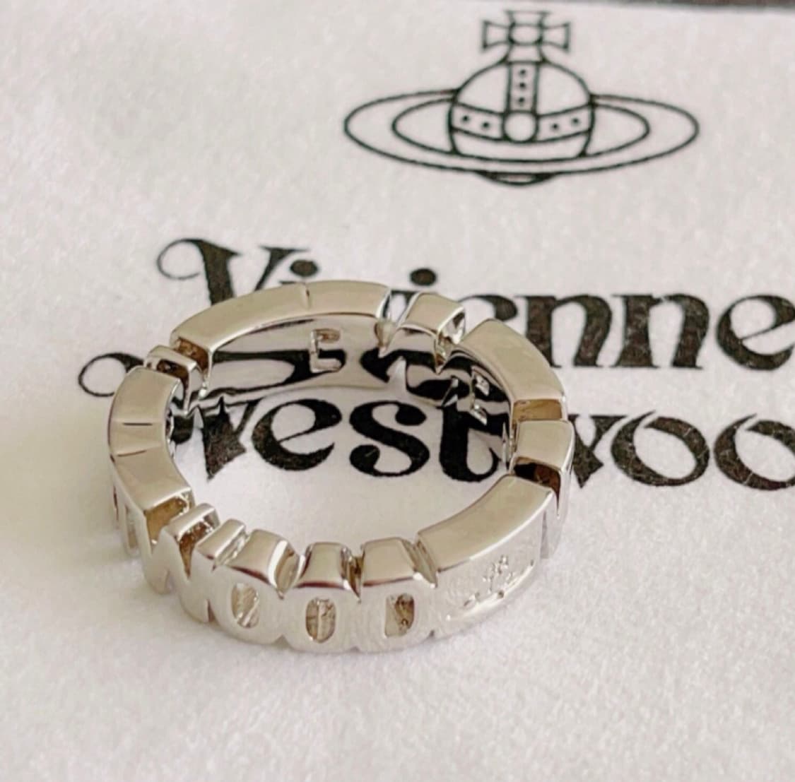 비비안웨스트우드 아카이브 레터링 orb 로고링 반지 상품이미지3