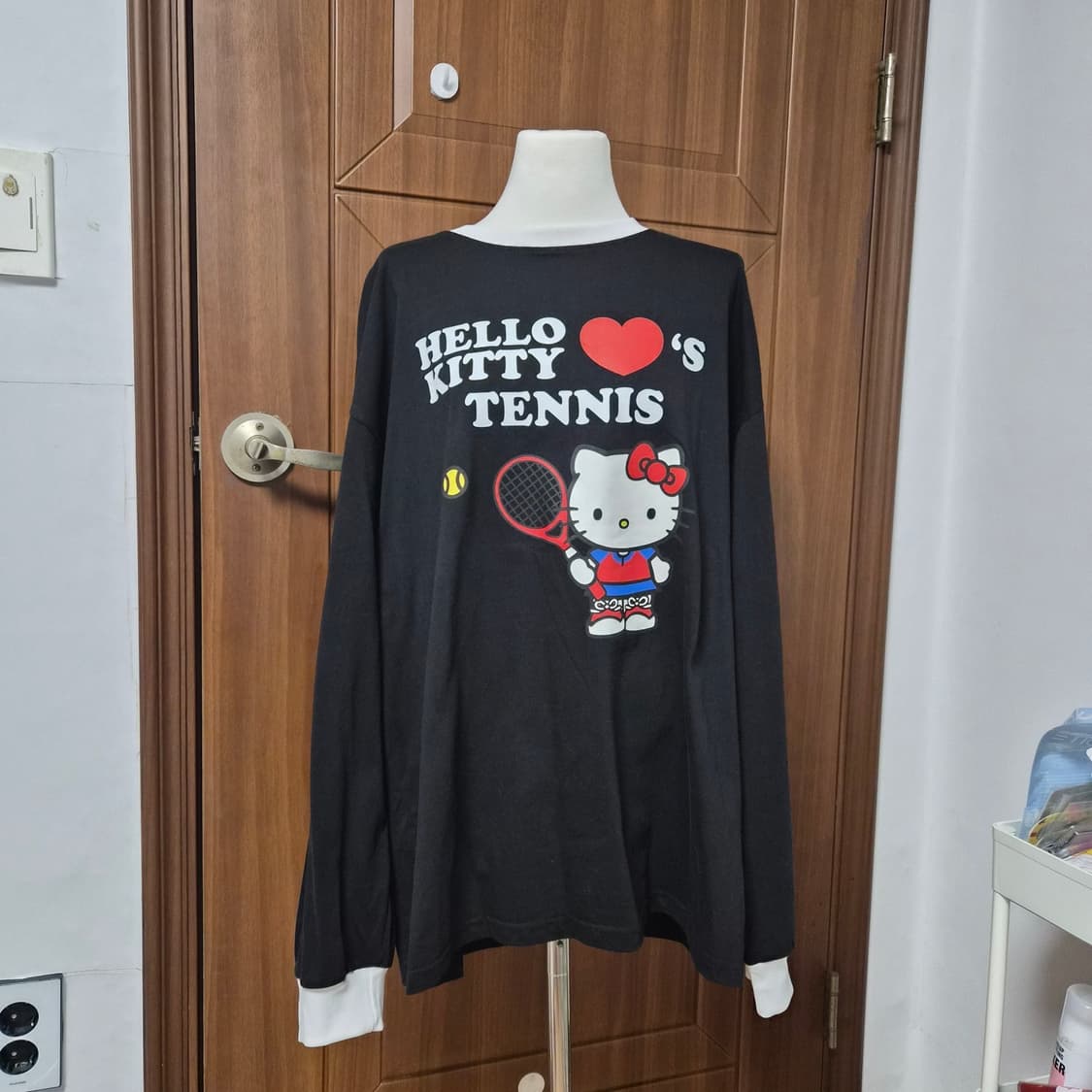 헬로키티 배색 롱슬리브 새상품 상품이미지1