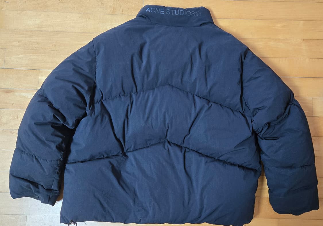 아크네스튜디오 블랙 패딩 50 상품이미지6