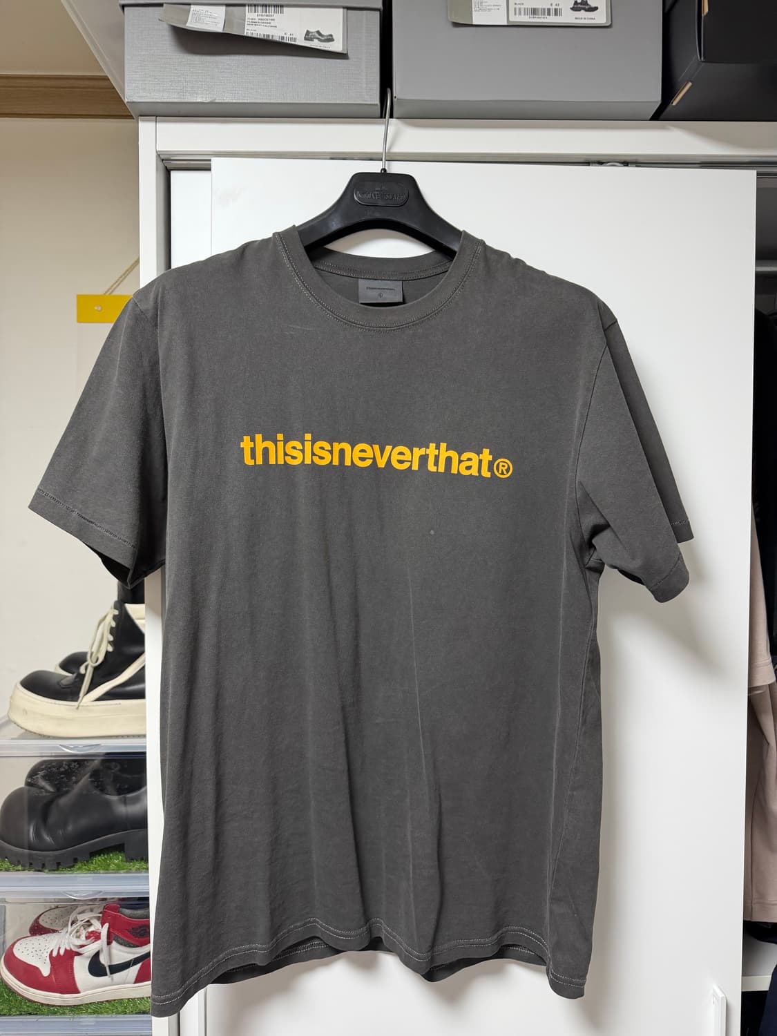 디스이즈네버댓 제주 플래그쉽 한정 반팔 L사이즈 상품이미지1