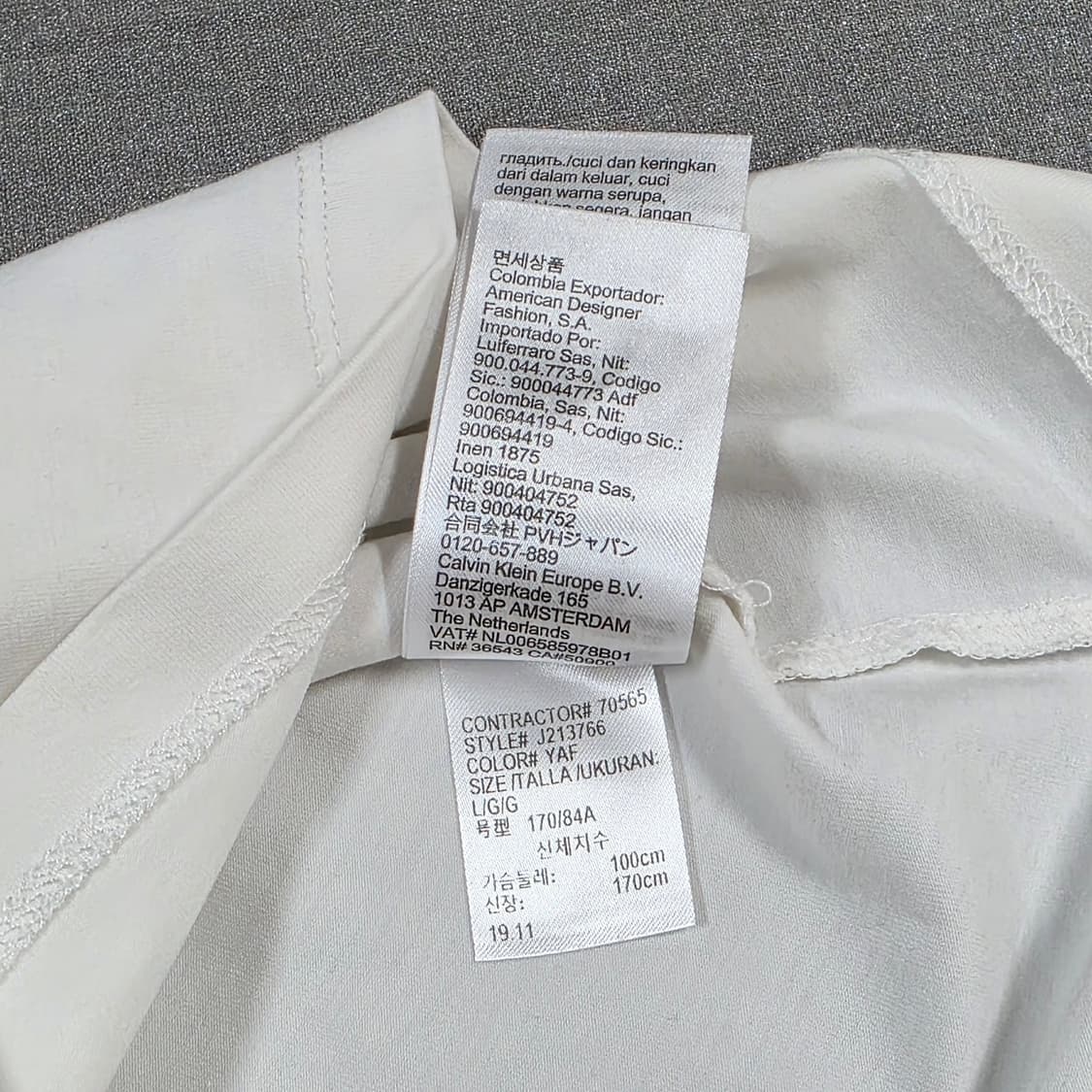 여성 L 캘빈클라인 진스 딱붙핏 브이넥 반팔티셔츠 상품이미지6