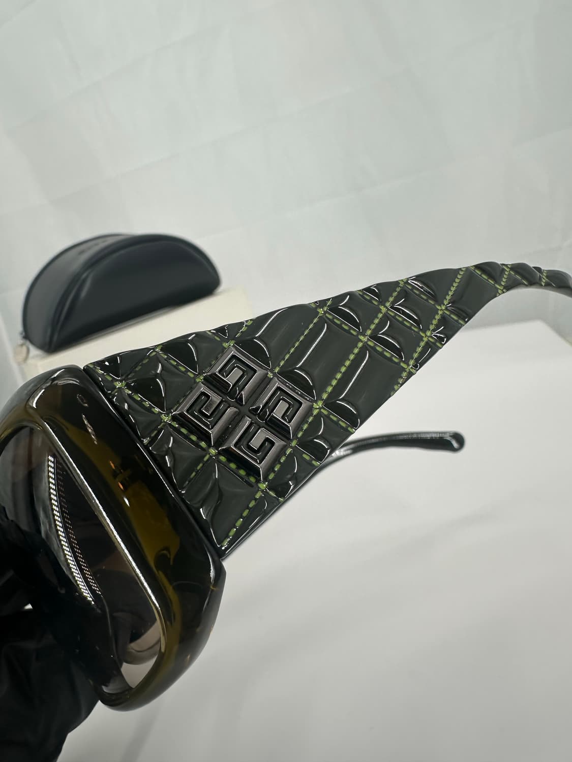 [새상품 무료배송] 정품 지방시 Made in Italy 선글라스 상품이미지1