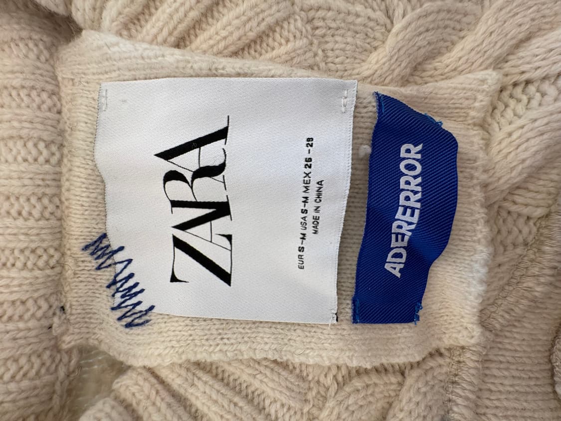 아더에러 니트 상품이미지3