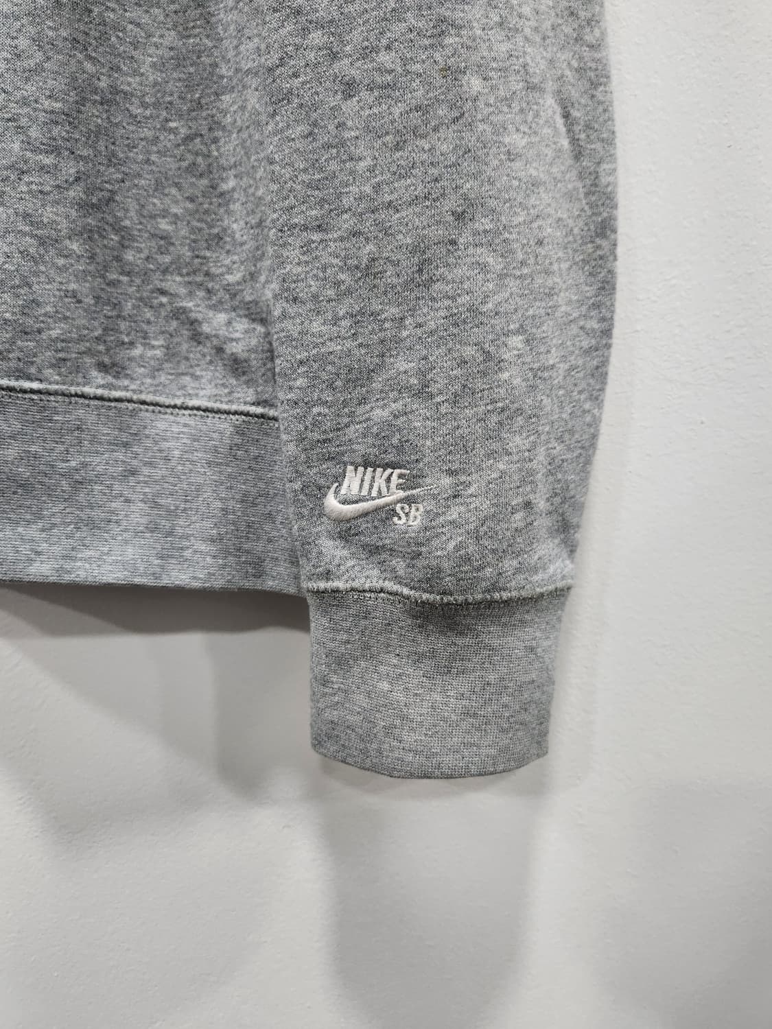 나이키 SB 회색 맨투맨 기모 M 상품이미지3