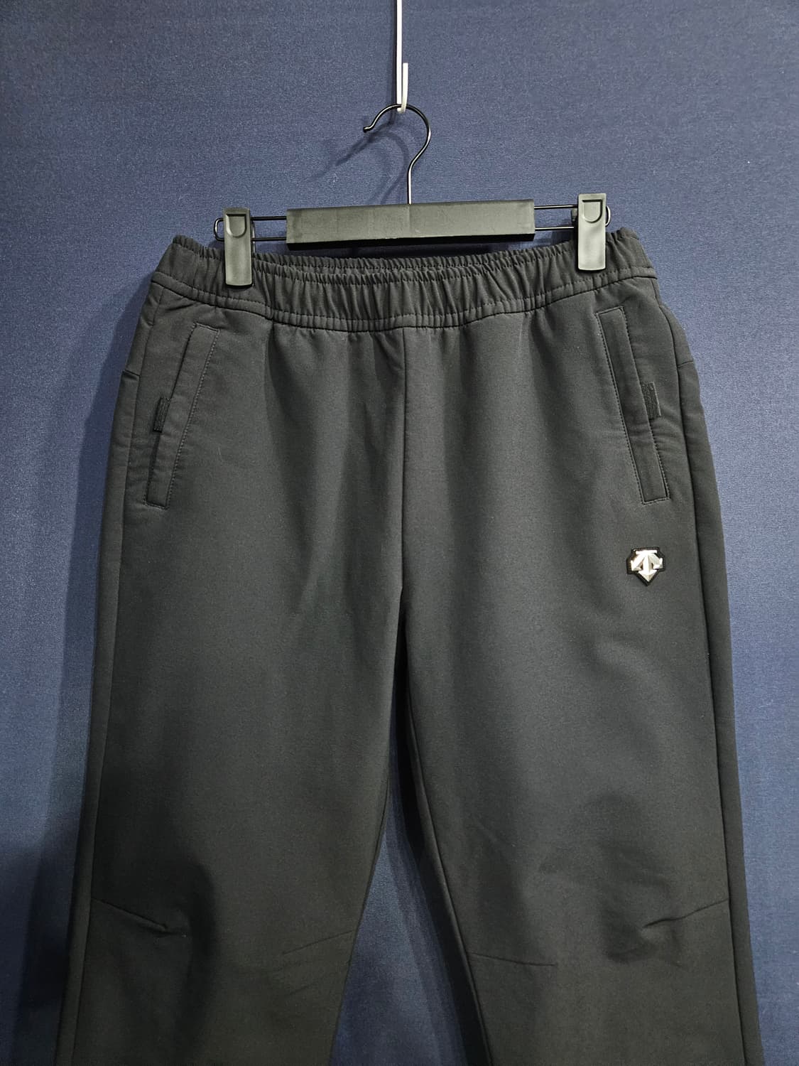 데상트 차콜컬러 남성 허리 30~32 기모 밴드팬츠  상품이미지7