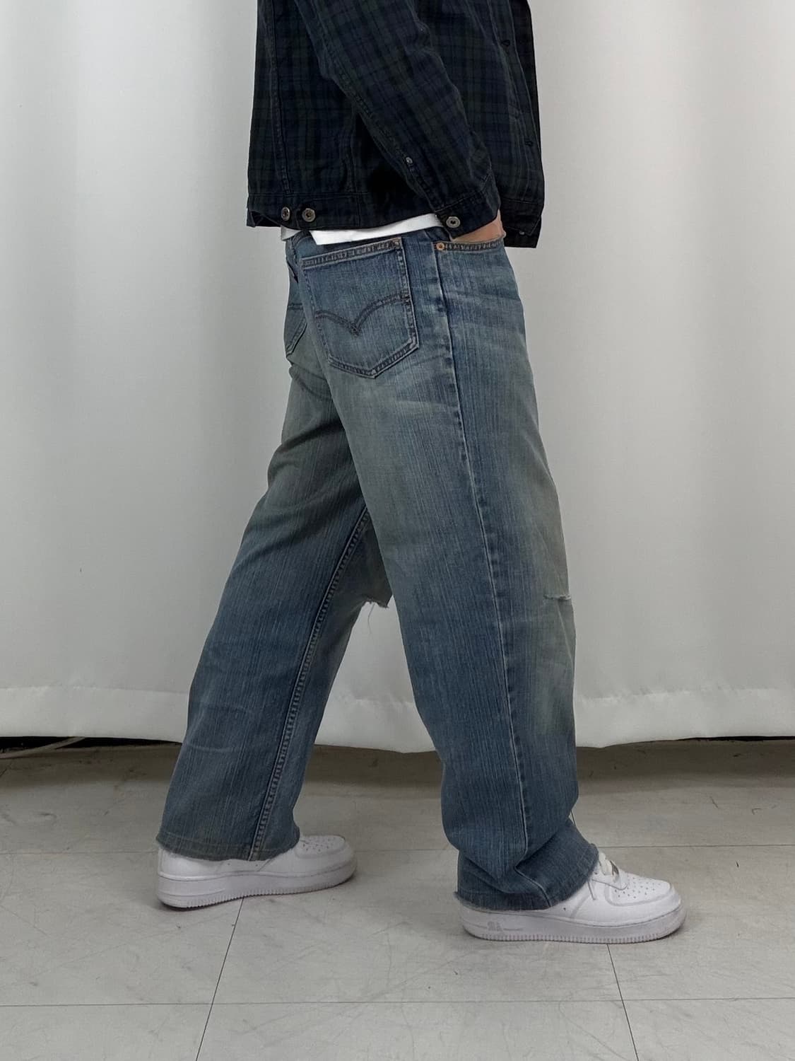 a301) 32 리바이스 00's 오렌지탭 220 스트레이트 상품이미지3