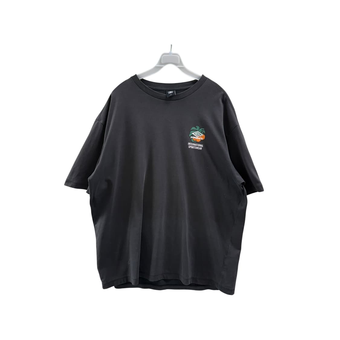 [XL] 엄브로 블랙 반팔티 상품이미지3