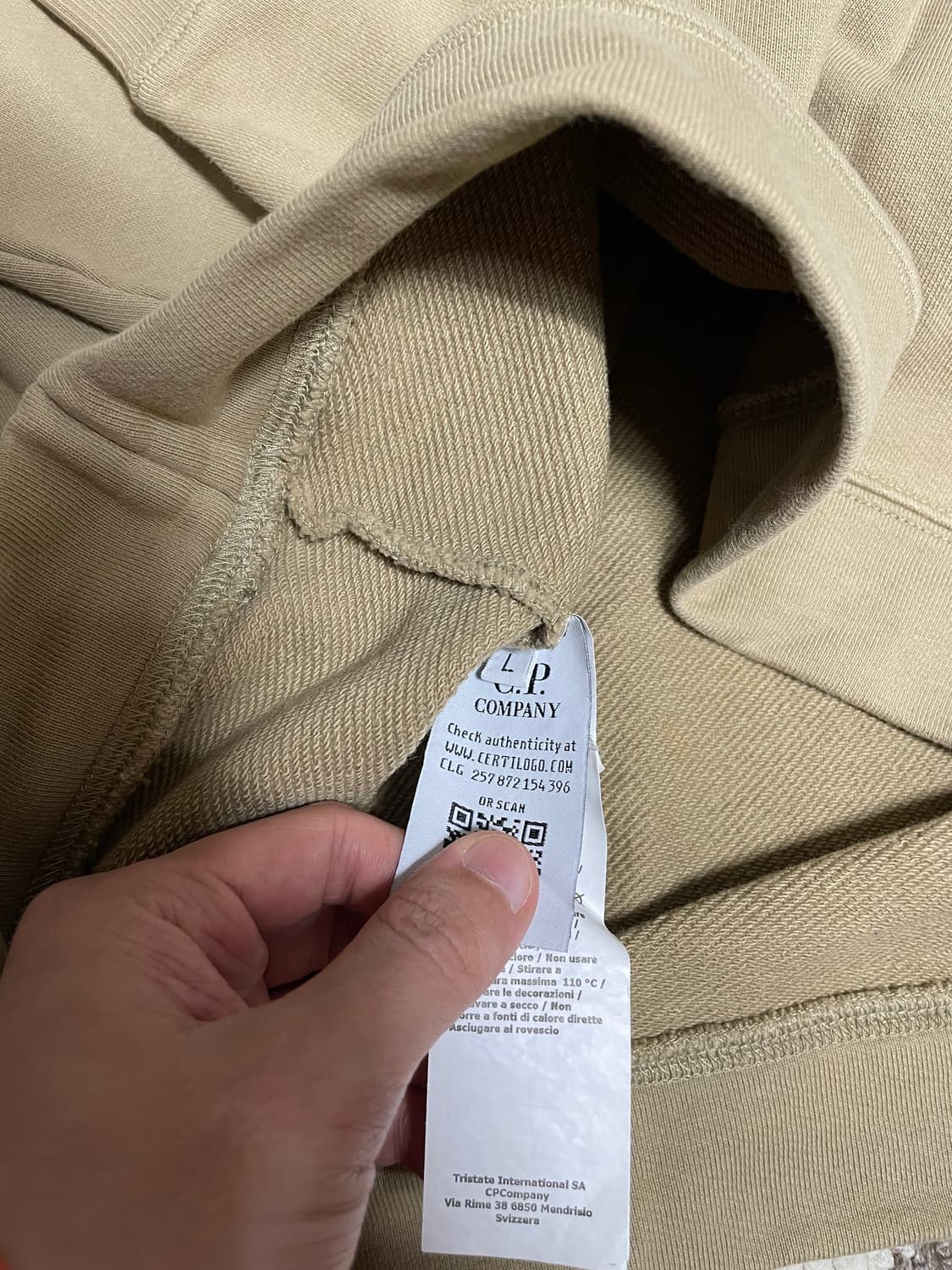 cp컴퍼니 맨투맨 상품이미지3