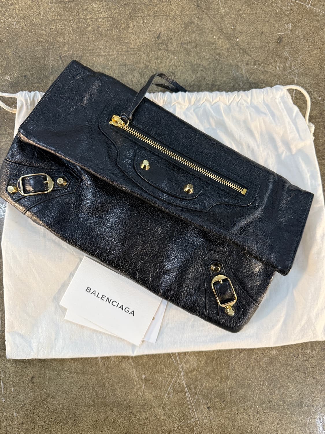 발렌시아가 정품 엔벨로프 블랙 가죽 클러치백 상품이미지3
