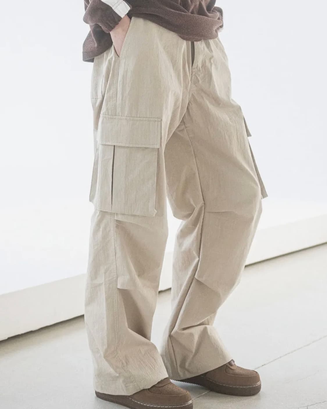 1회 착용 해비즘  PARACHUTE CARGO PANTS(BEIGE) 상품이미지3